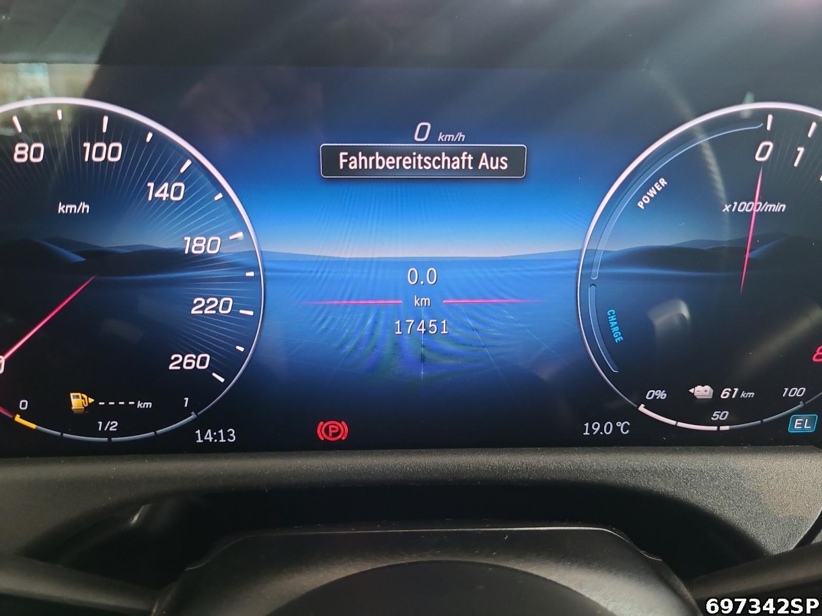 Fahrzeugabbildung Mercedes-Benz E 300 e AMG Pano BURMESTER Memory DIGITAL LIGHT.