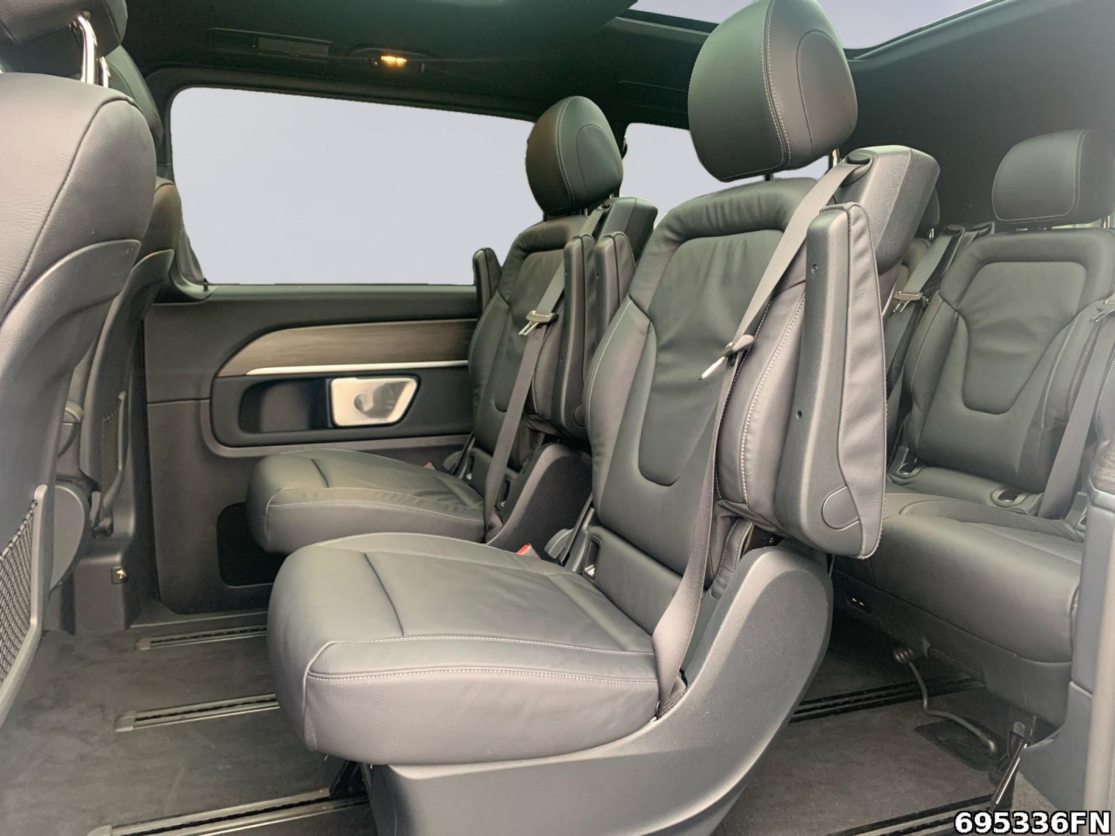 Fahrzeugabbildung Mercedes-Benz V 300 AVG/L *AIRMATIC*STANDHEIZ*PANO-DACH*AHK*