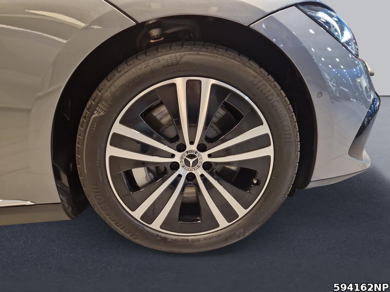 Fahrzeugabbildung Mercedes-Benz EQE Electric Art Distronic LED Memory AHK