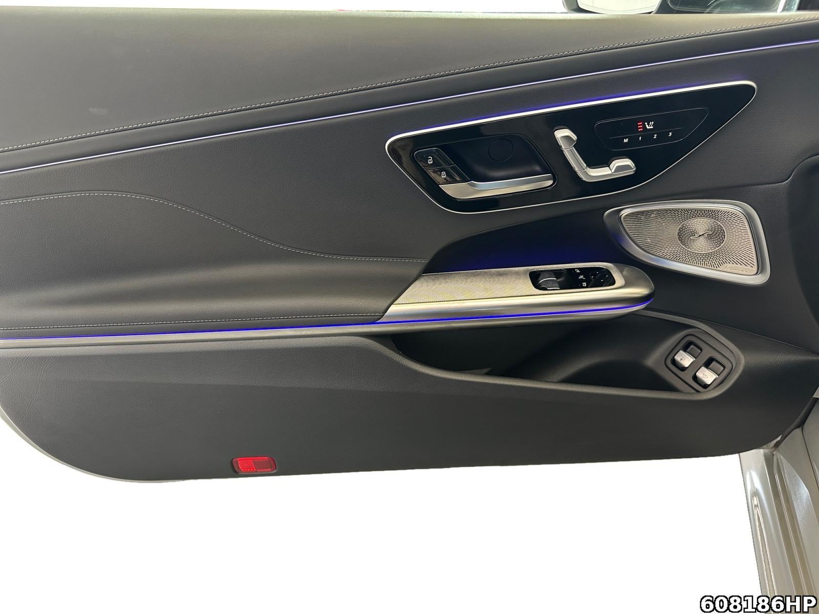 Fahrzeugabbildung Mercedes-Benz CLE 300 e AMG Pano Digital Light Burmester Night