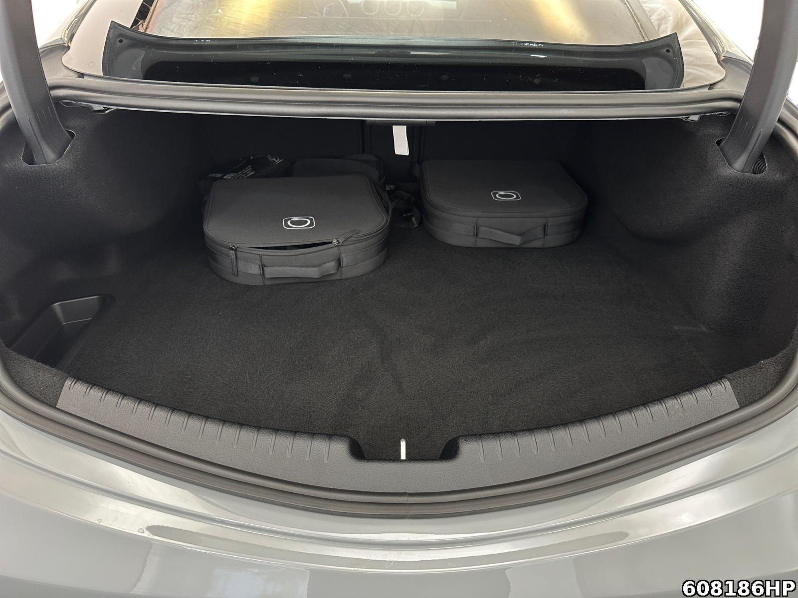 Fahrzeugabbildung Mercedes-Benz CLE 300 e AMG Pano Digital Light Burmester Night