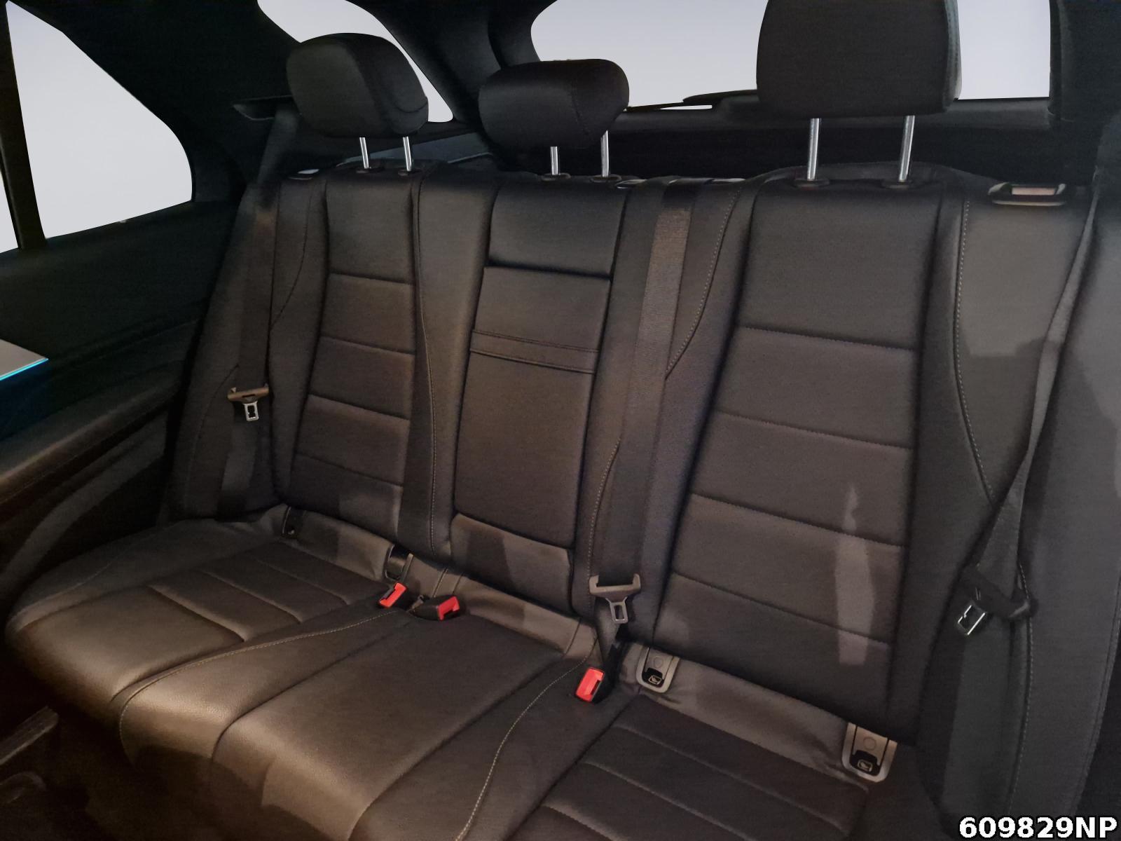 Fahrzeugabbildung Mercedes-Benz GLE 300 d 4M AHK Panorama Kamera Standhzg