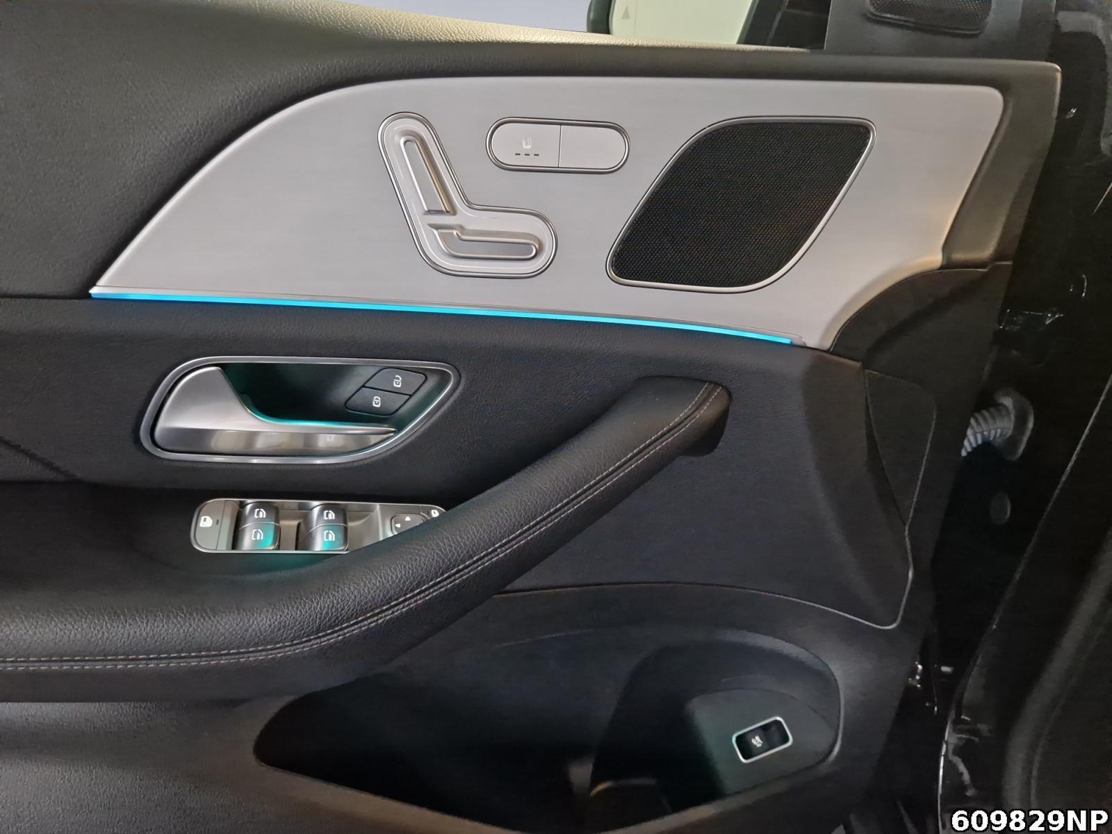 Fahrzeugabbildung Mercedes-Benz GLE 300 d 4M AHK Panorama Kamera Standhzg