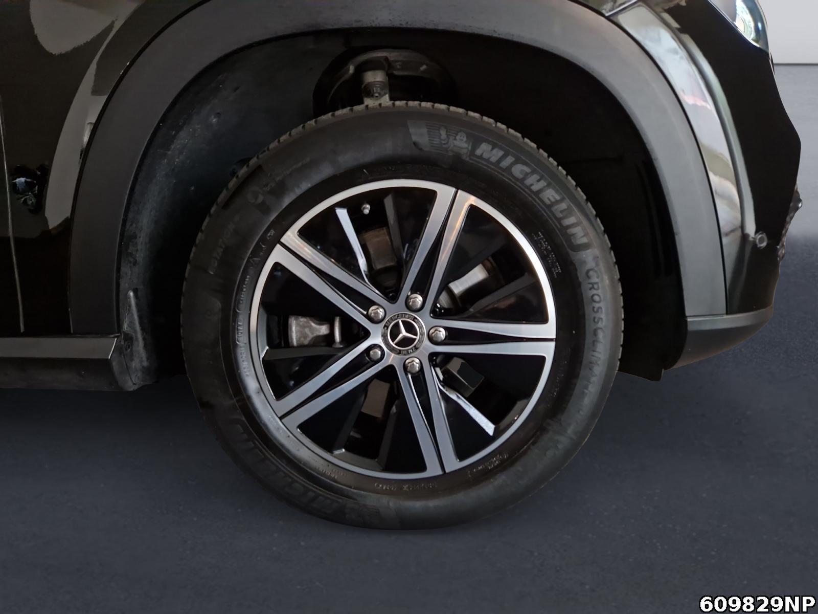 Fahrzeugabbildung Mercedes-Benz GLE 300 d 4M AHK Panorama Kamera Standhzg