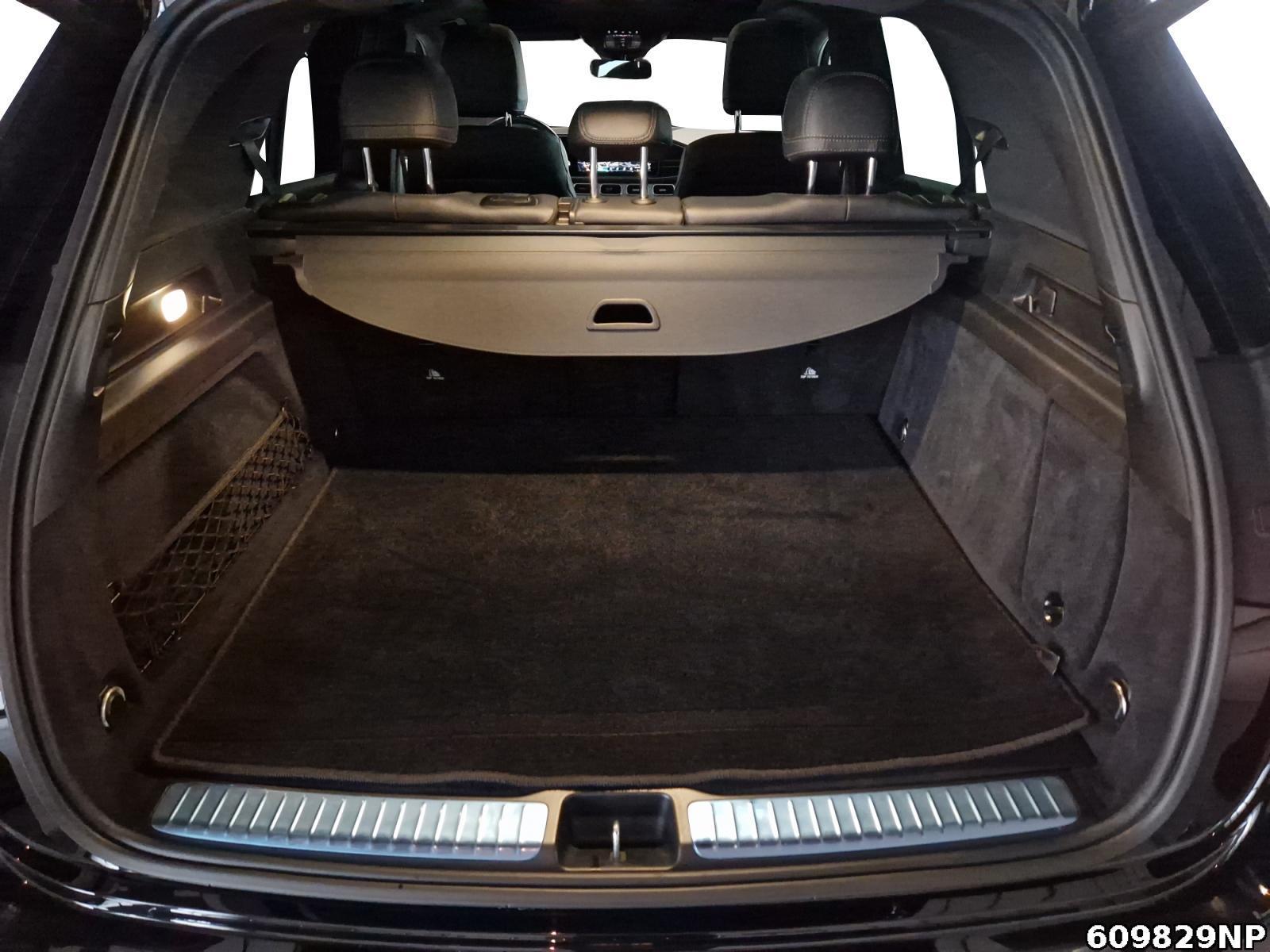 Fahrzeugabbildung Mercedes-Benz GLE 300 d 4M AHK Panorama Kamera Standhzg