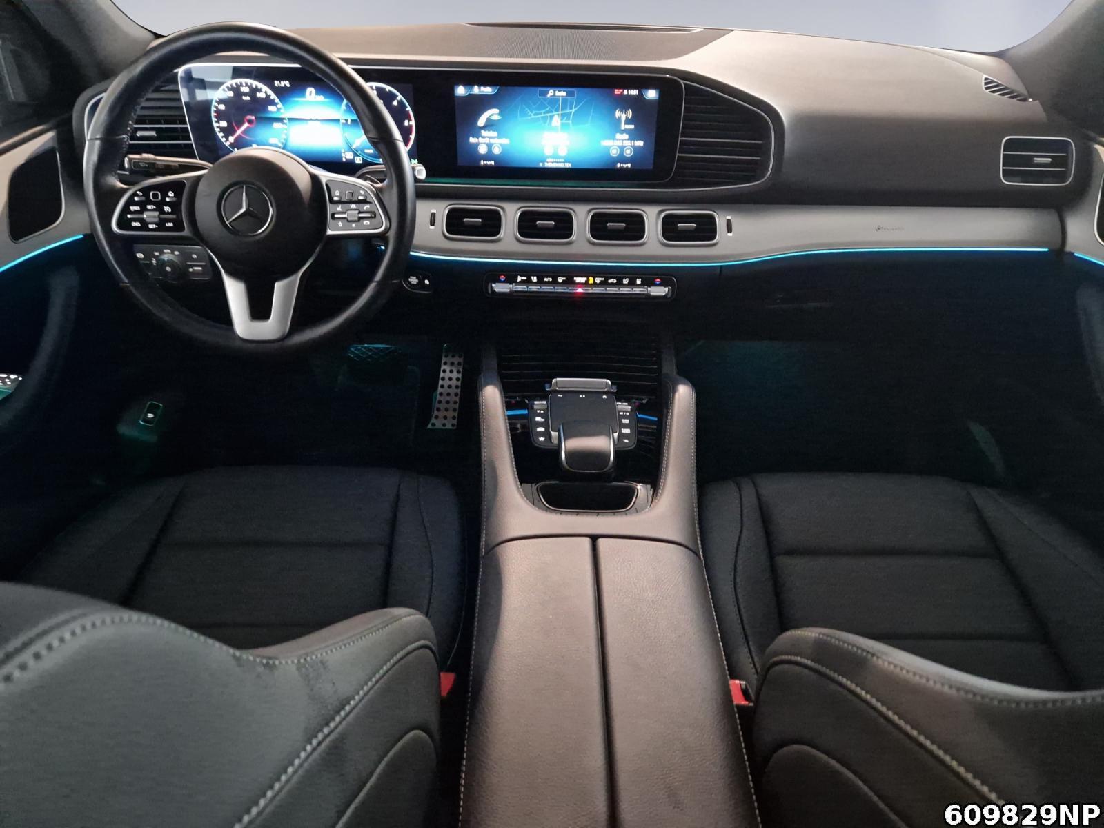 Fahrzeugabbildung Mercedes-Benz GLE 300 d 4M AHK Panorama Kamera Standhzg