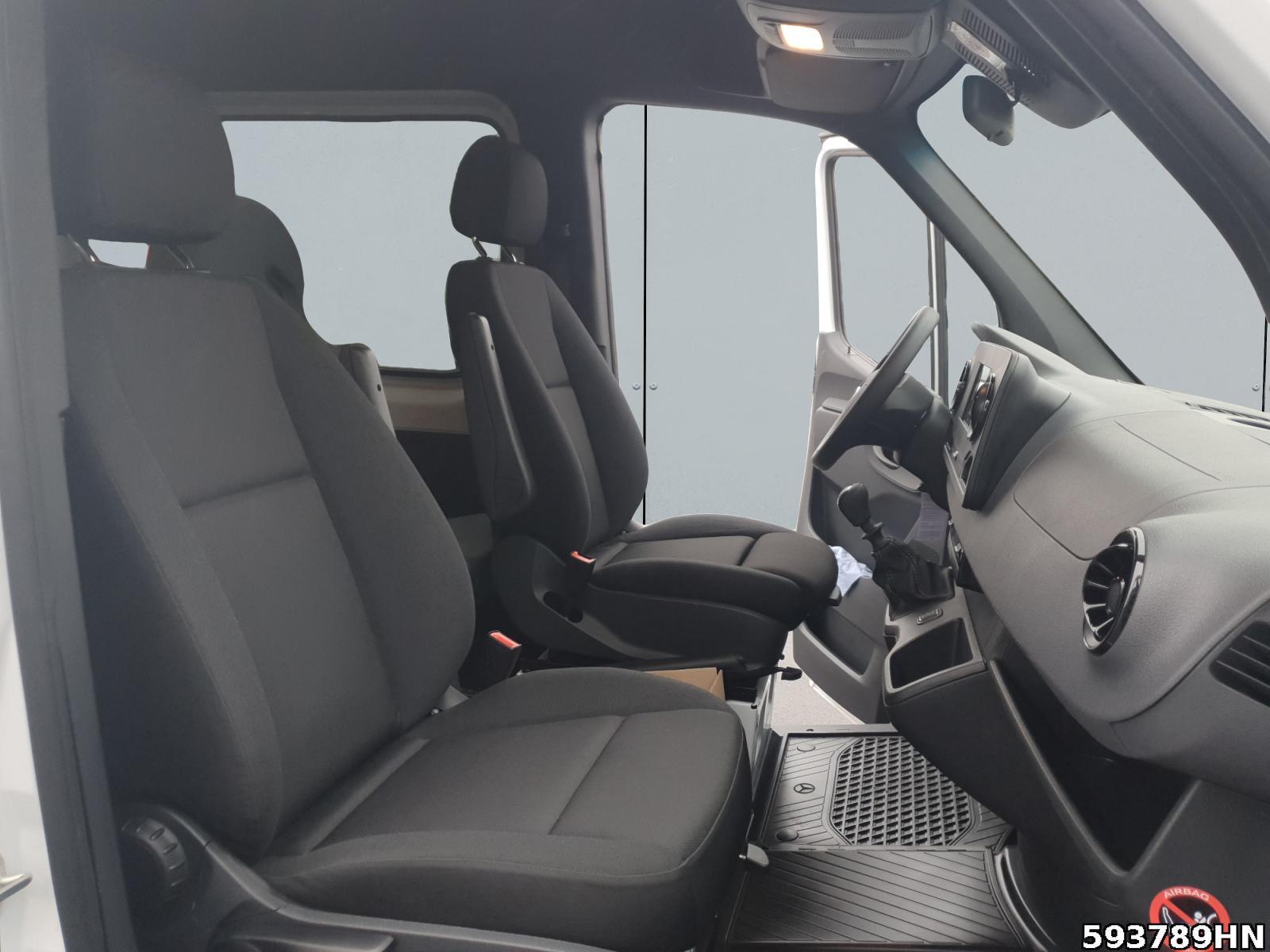 Fahrzeugabbildung Mercedes-Benz Sprinter 317 Mobilität L2H2 Rollstuhl*Lift*E-Stu