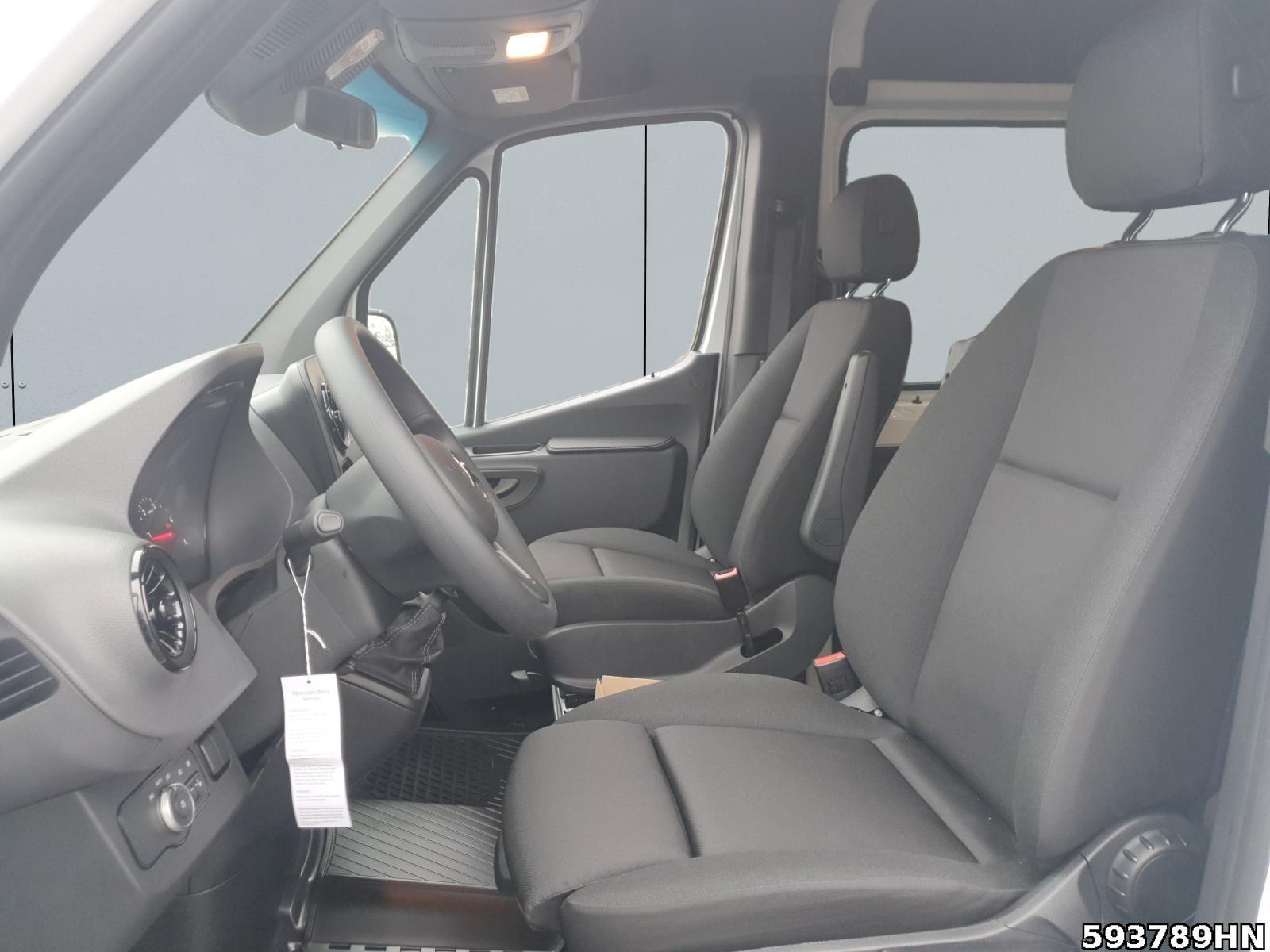 Fahrzeugabbildung Mercedes-Benz Sprinter 317 Mobilität L2H2 Rollstuhl*Lift*E-Stu