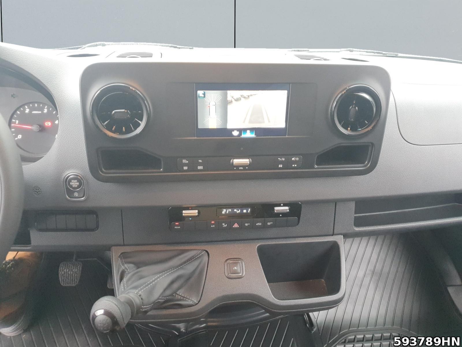 Fahrzeugabbildung Mercedes-Benz Sprinter 317 Mobilität L2H2 Rollstuhl*Lift*E-Stu