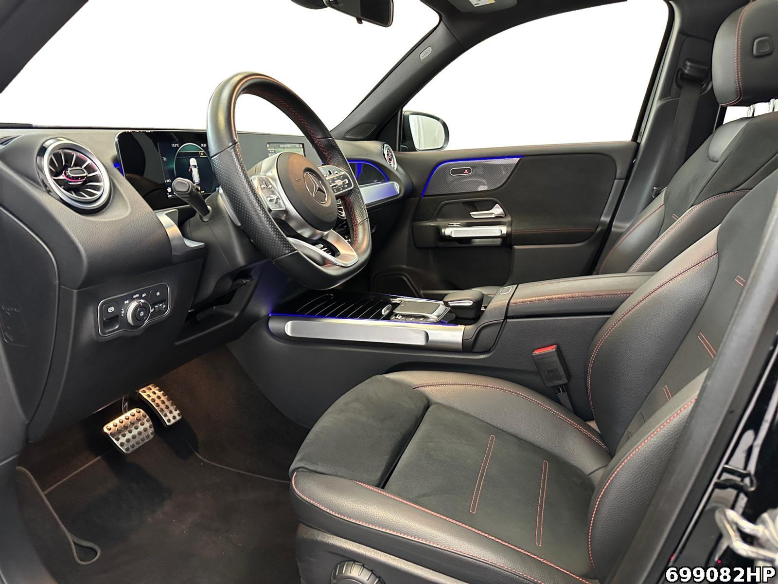 Fahrzeugabbildung Mercedes-Benz GLB 200 d AMG Night Pano AHK CarPlay Kamera 18