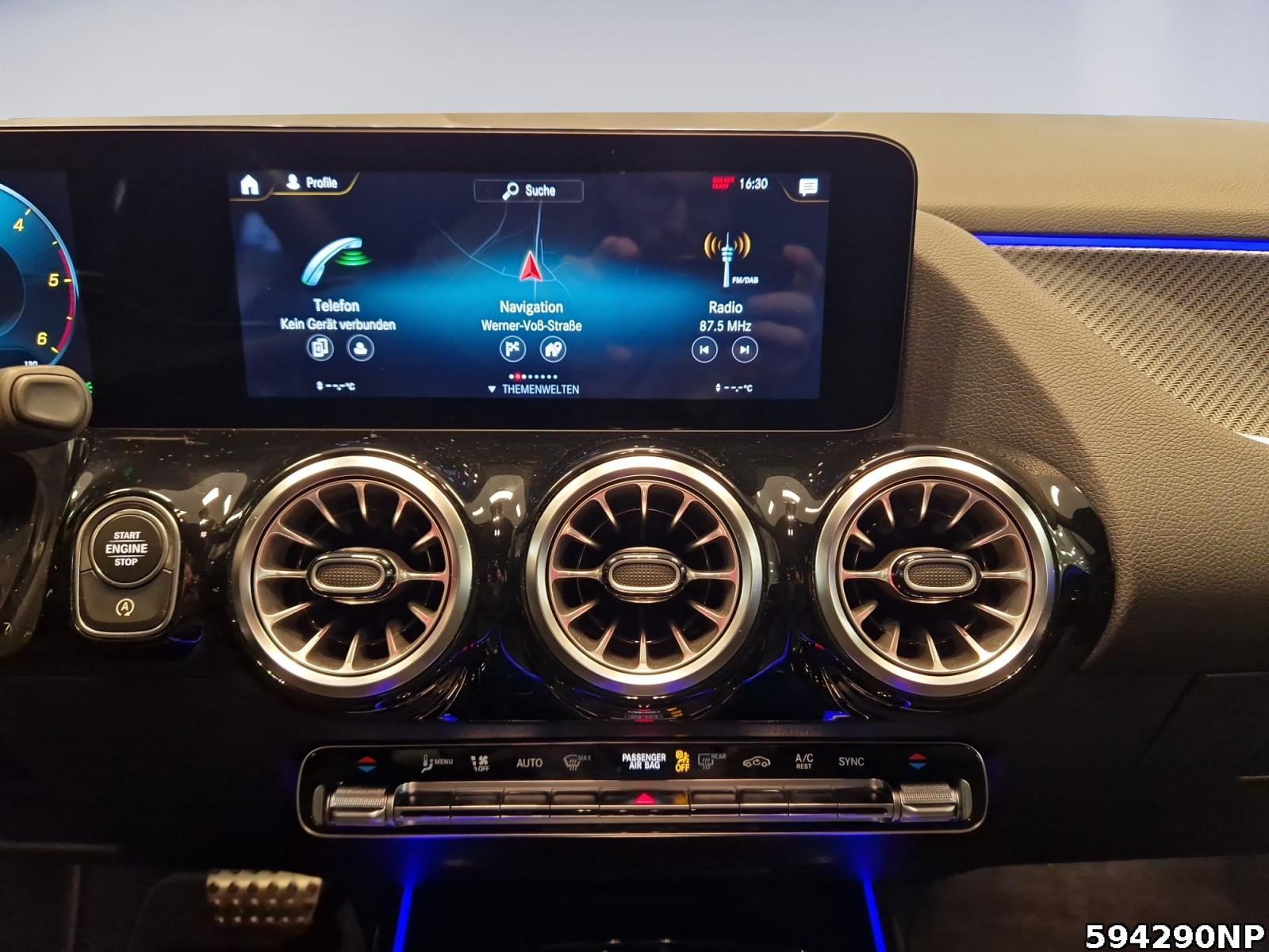 Fahrzeugabbildung Mercedes-Benz GLA 220 d AMG Night Ambiente Kamera LED Keyless