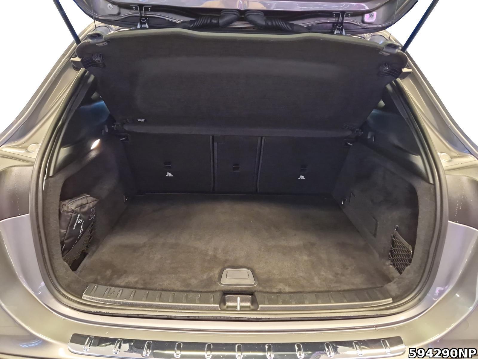 Fahrzeugabbildung Mercedes-Benz GLA 220 d AMG Night Ambiente Kamera LED Keyless