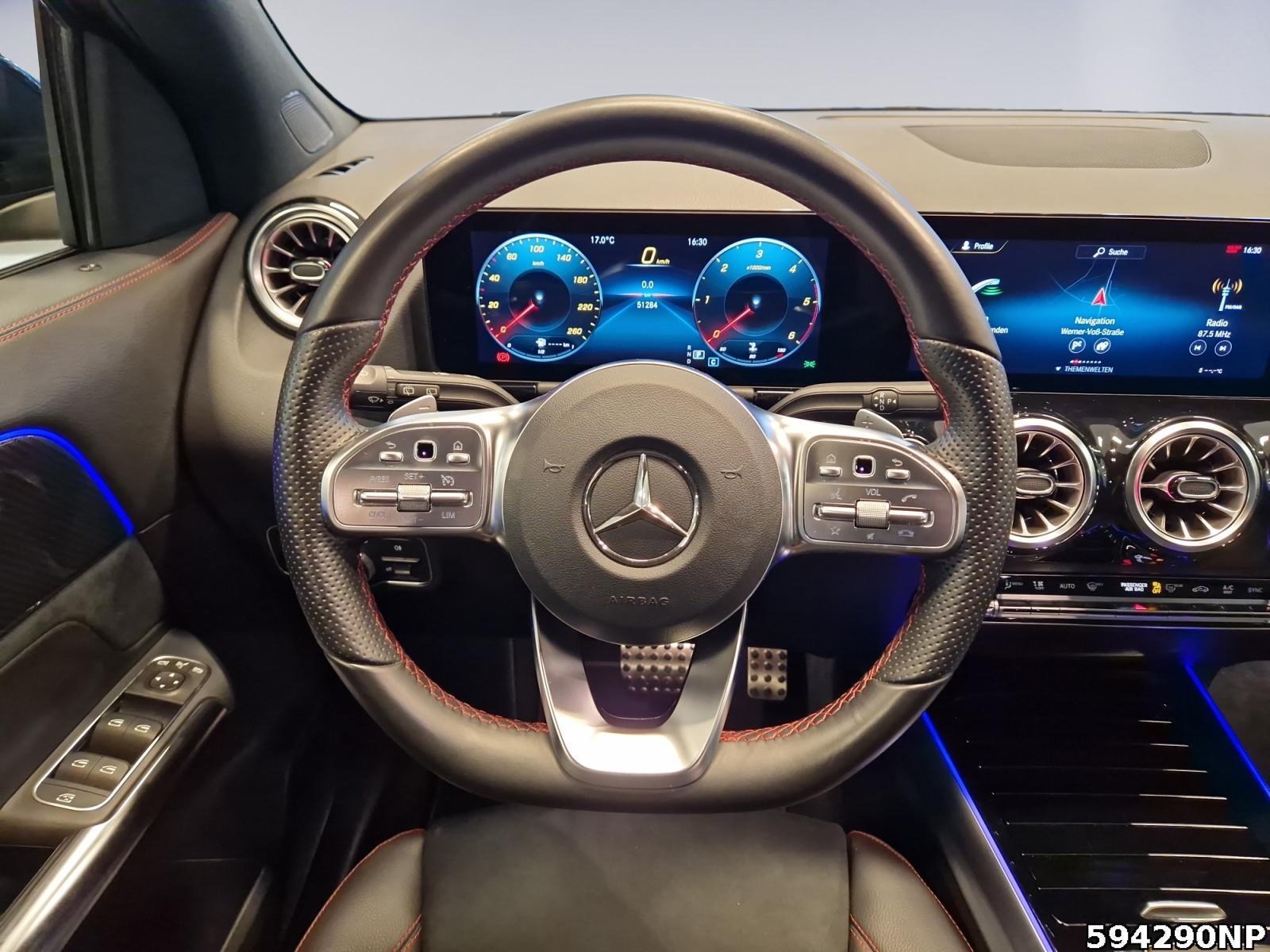 Fahrzeugabbildung Mercedes-Benz GLA 220 d AMG Night Ambiente Kamera LED Keyless