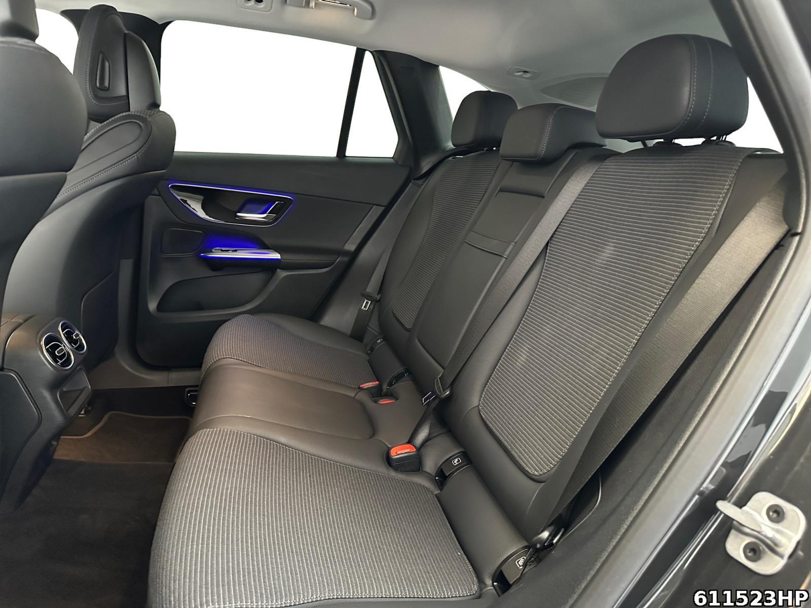 Fahrzeugabbildung Mercedes-Benz GLC 300 e 4M Avantgarde AHK Distronic 360° LED.