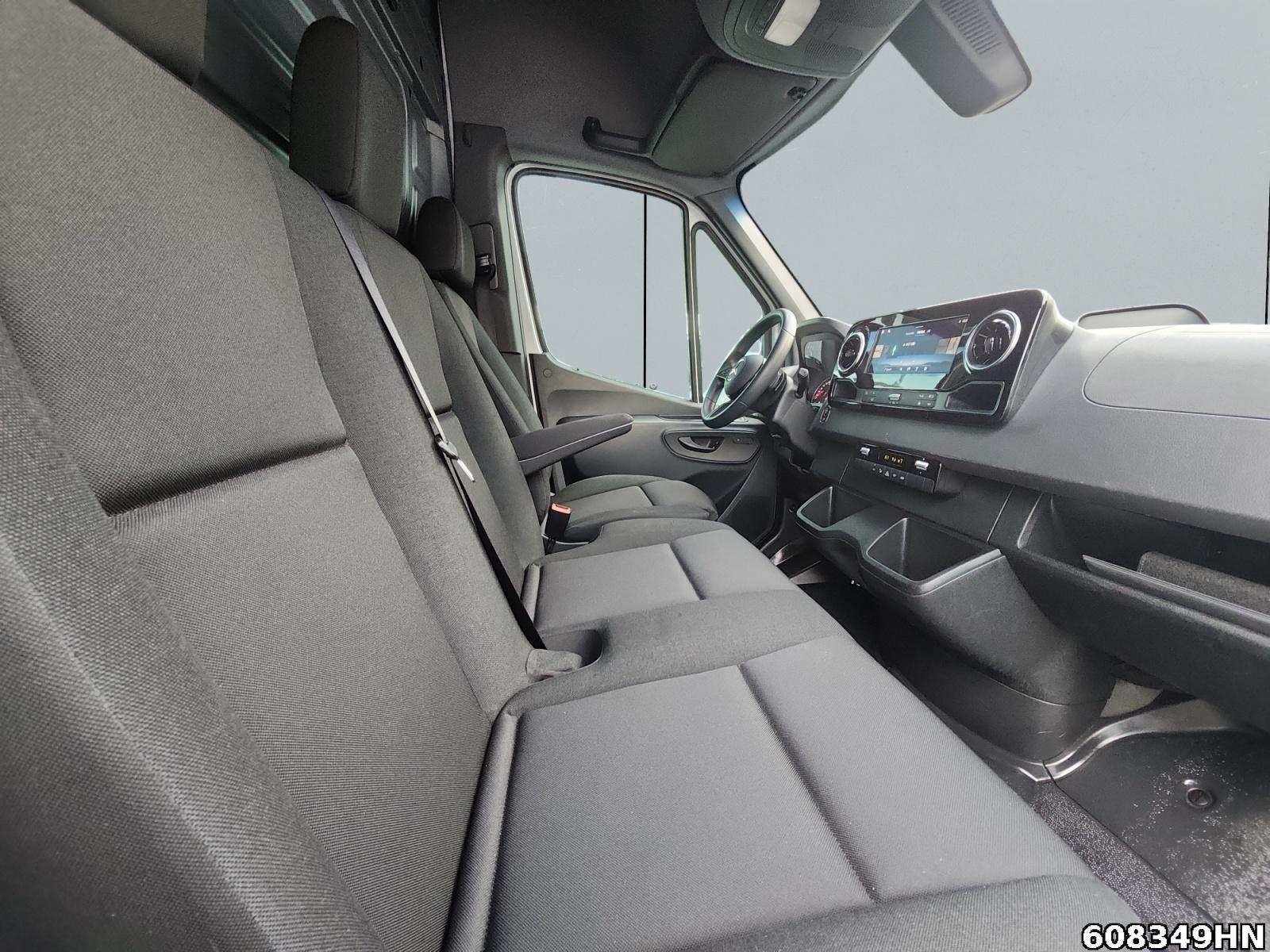 Fahrzeugabbildung Mercedes-Benz Sprinter 317 CDI Kasten*L2H2*360Kamera*Schwings