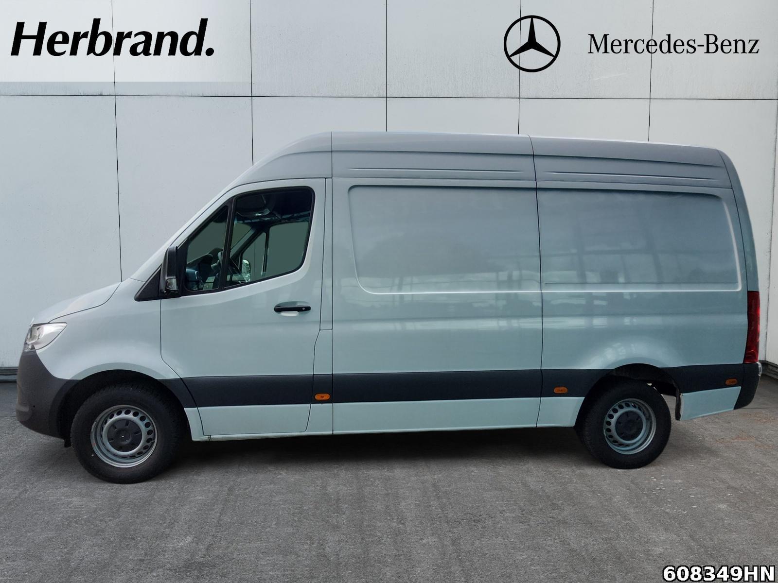 Fahrzeugabbildung Mercedes-Benz Sprinter 317 CDI Kasten*L2H2*360Kamera*Schwings