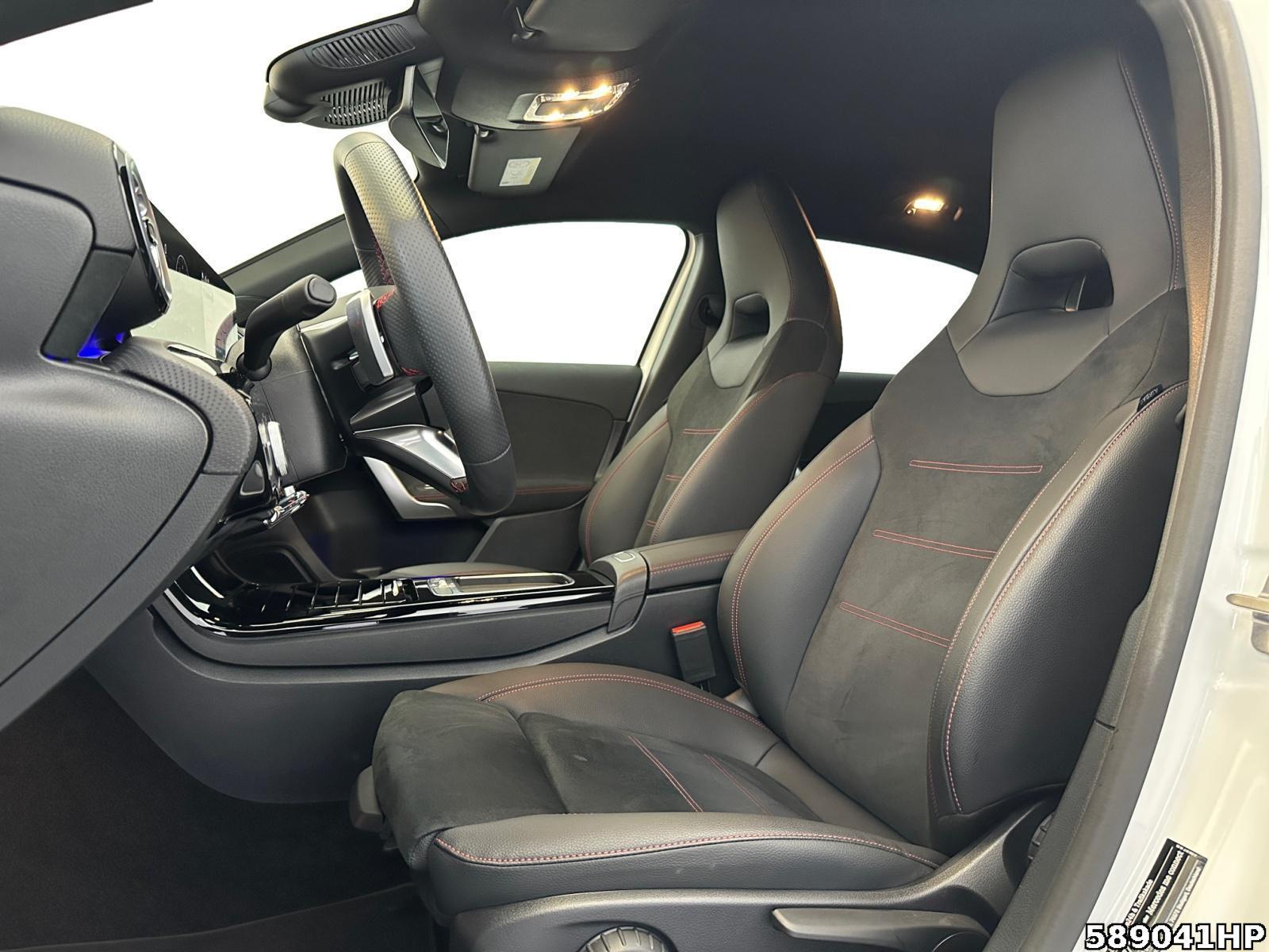Fahrzeugabbildung Mercedes-Benz A 200 AMG AHK Night Distronic KeylessGO Sitzhzg