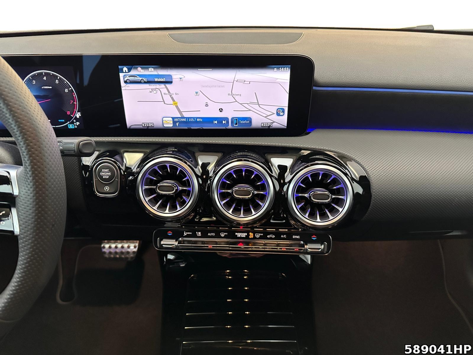 Fahrzeugabbildung Mercedes-Benz A 200 AMG AHK Night Distronic KeylessGO Sitzhzg