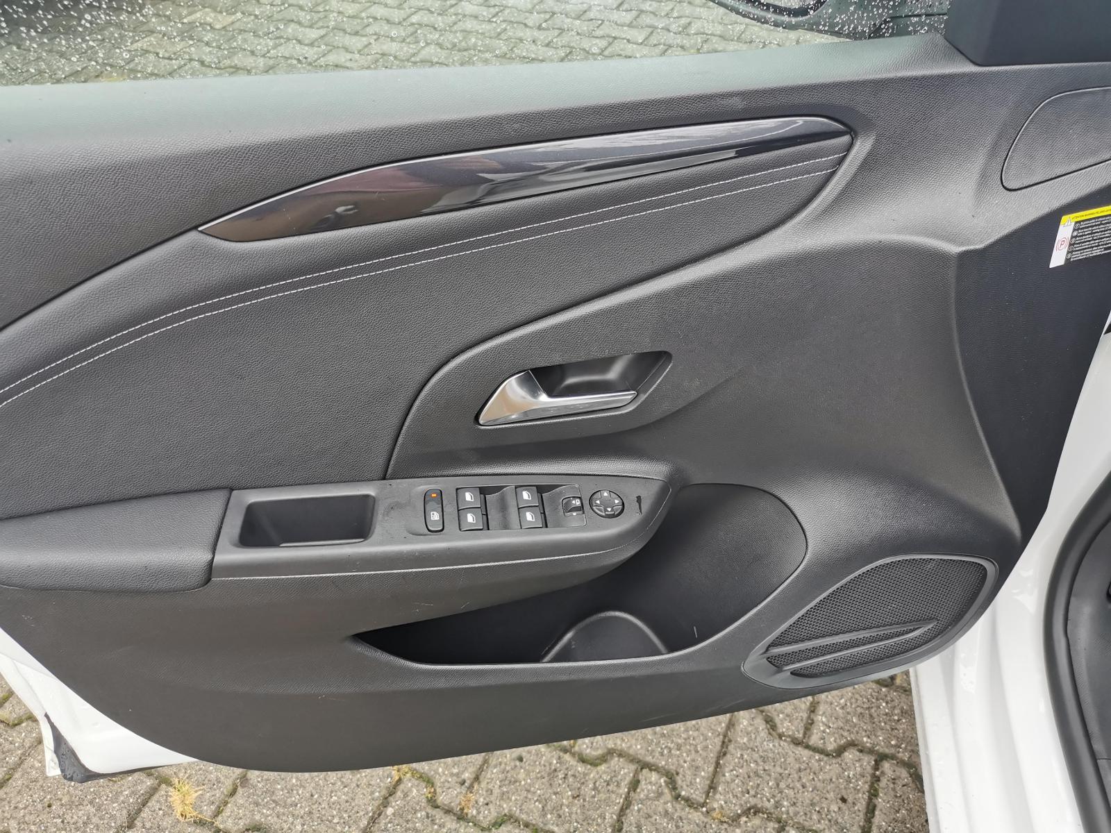 Fahrzeugabbildung Opel Corsa elektro, Elegance