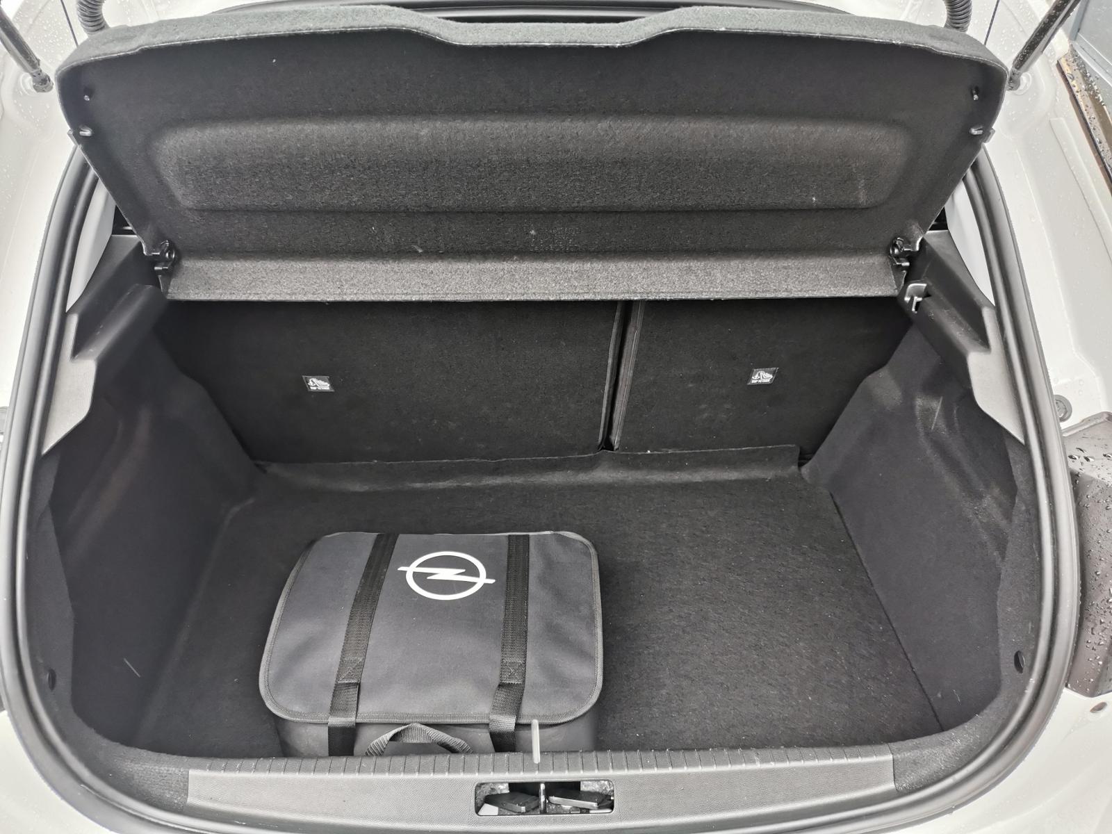 Fahrzeugabbildung Opel Corsa elektro, Elegance