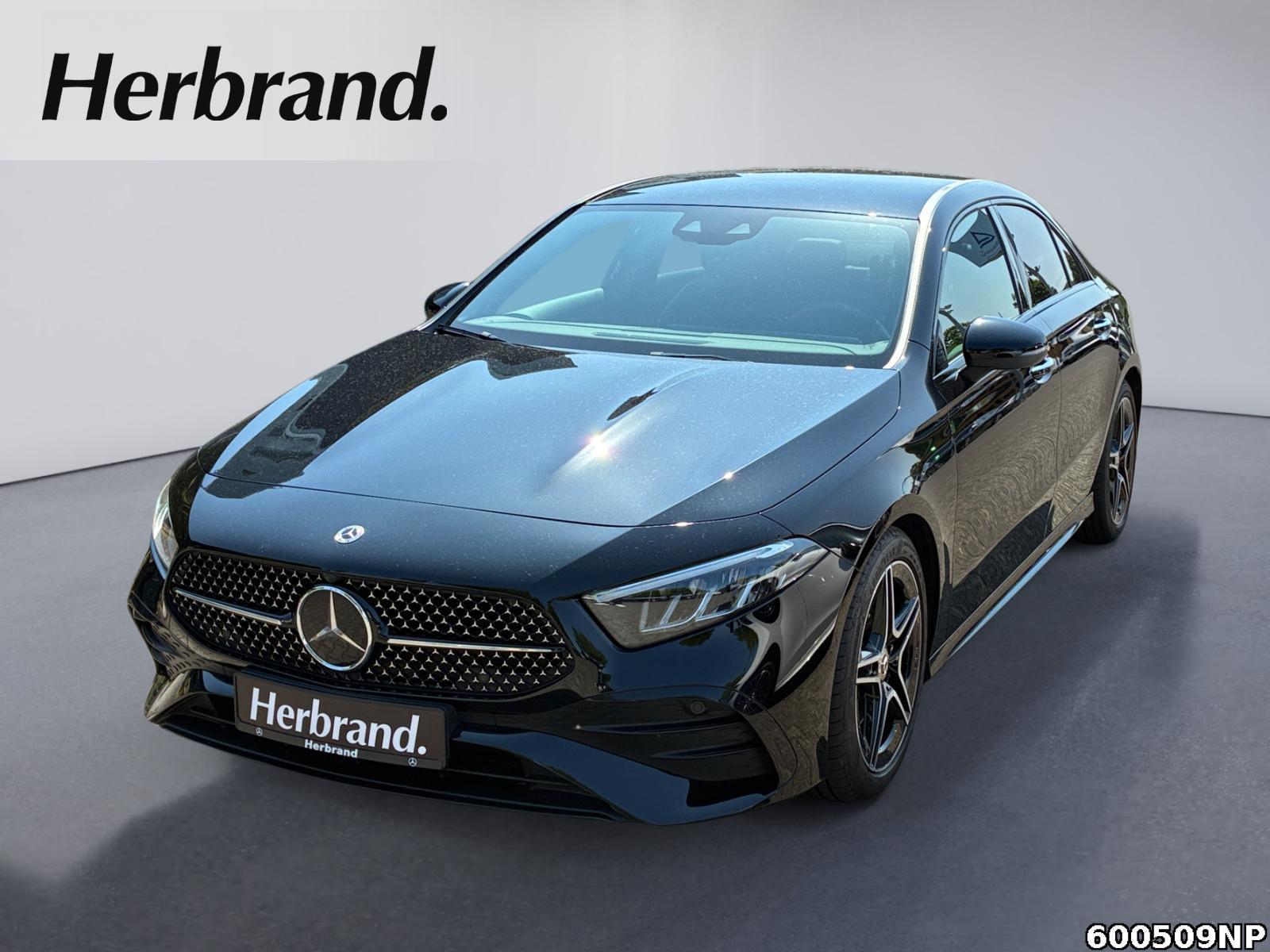 Mercedes-Benz A 220 4M AMG