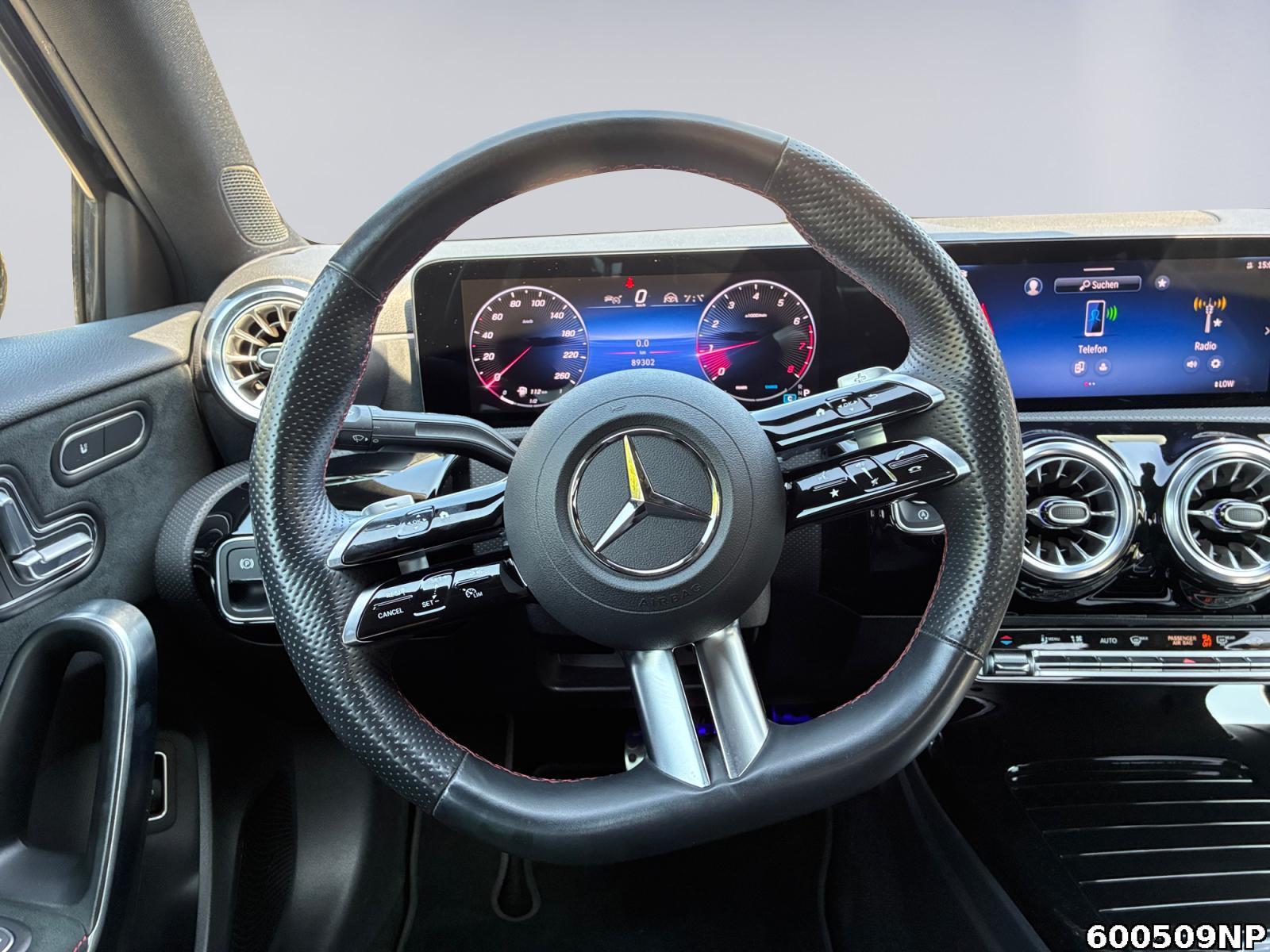 Fahrzeugabbildung Mercedes-Benz A 220 4M AMG