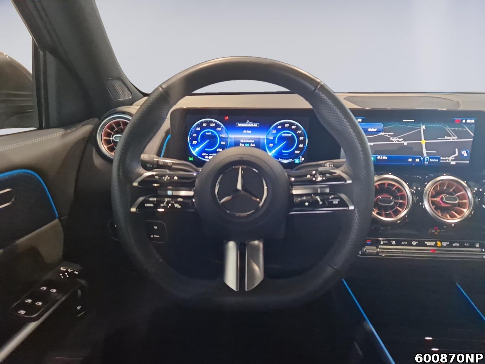Fahrzeugabbildung Mercedes-Benz EQB 4M Electric Art Pano AHK DISTRONIC LED