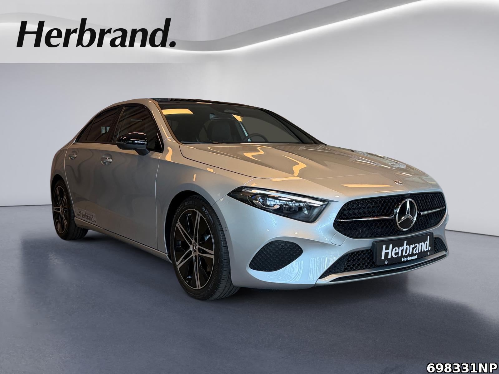 Fahrzeugabbildung Mercedes-Benz A 200 Limousine AHK+MULTIBEAM+PANO+NIGHTPAKET+