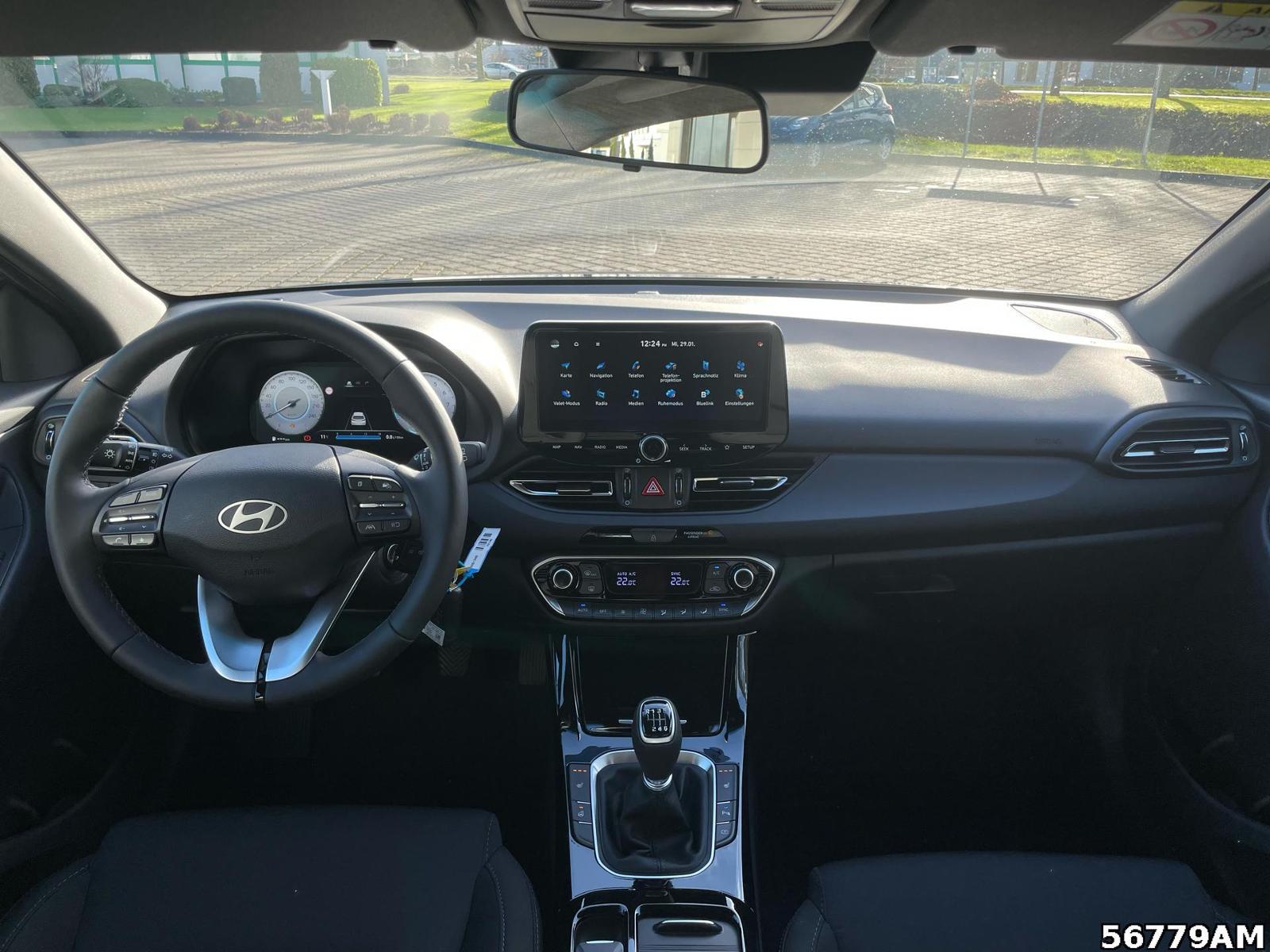 Fahrzeugabbildung Hyundai i30 Kombi ADVANTAGE