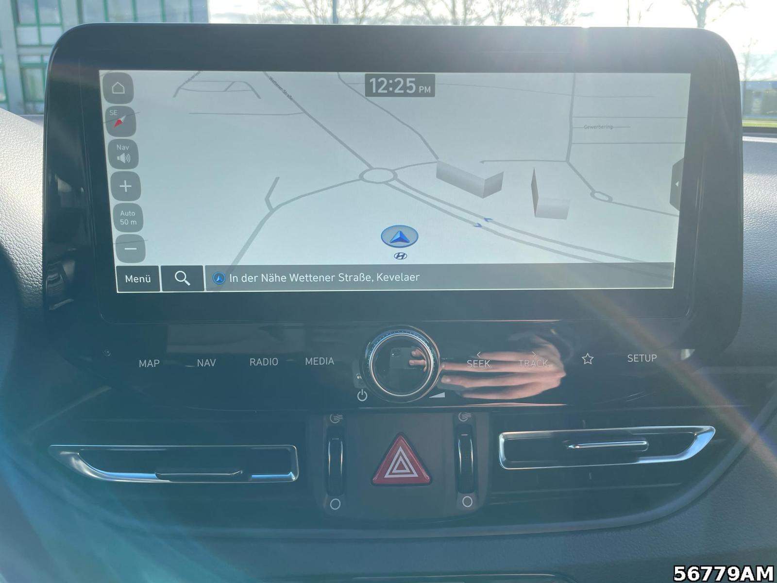 Fahrzeugabbildung Hyundai i30 Kombi ADVANTAGE