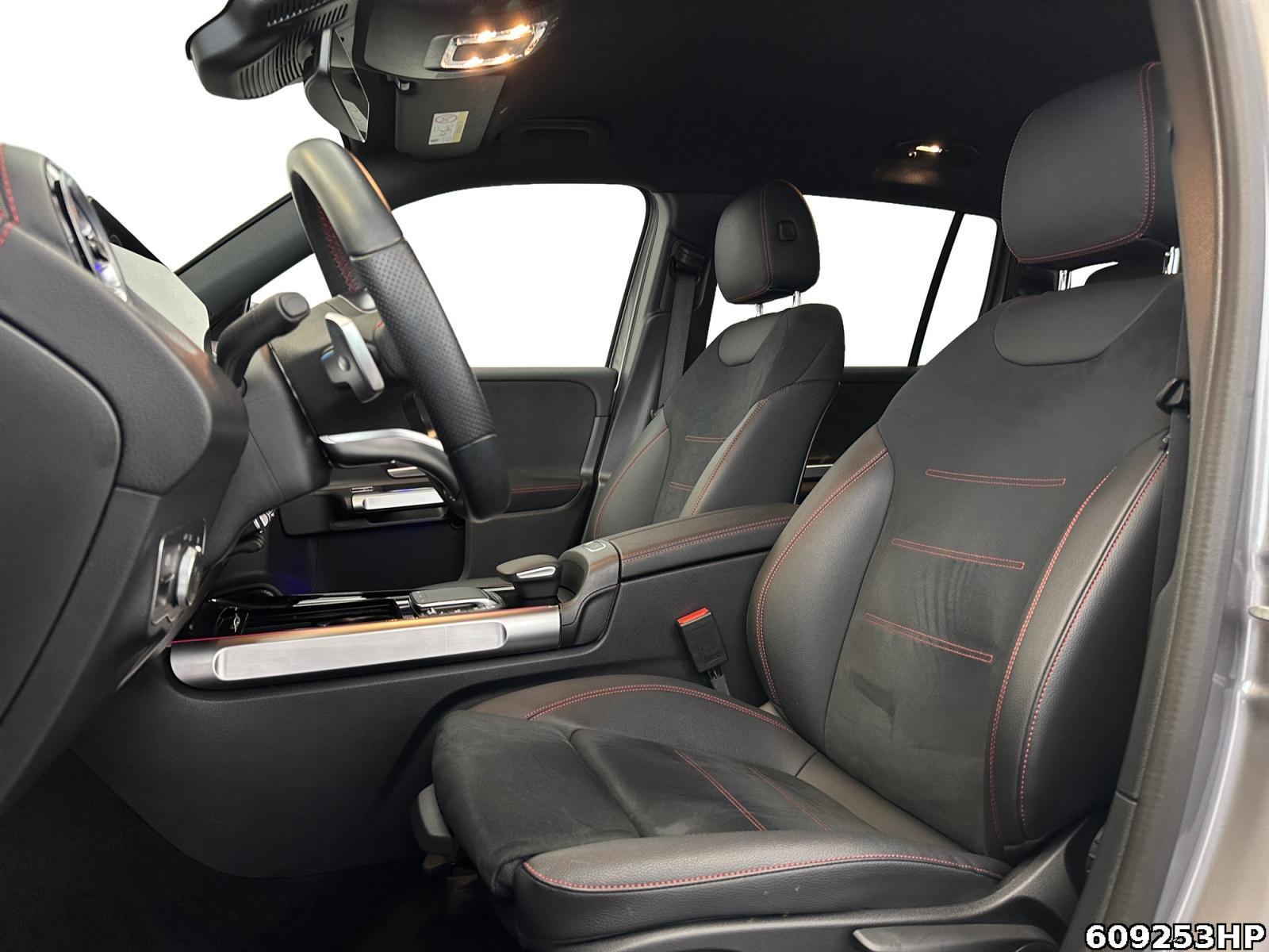 Fahrzeugabbildung Mercedes-Benz EQB 4M AMG Keyless Kamera Ambiente Easypack