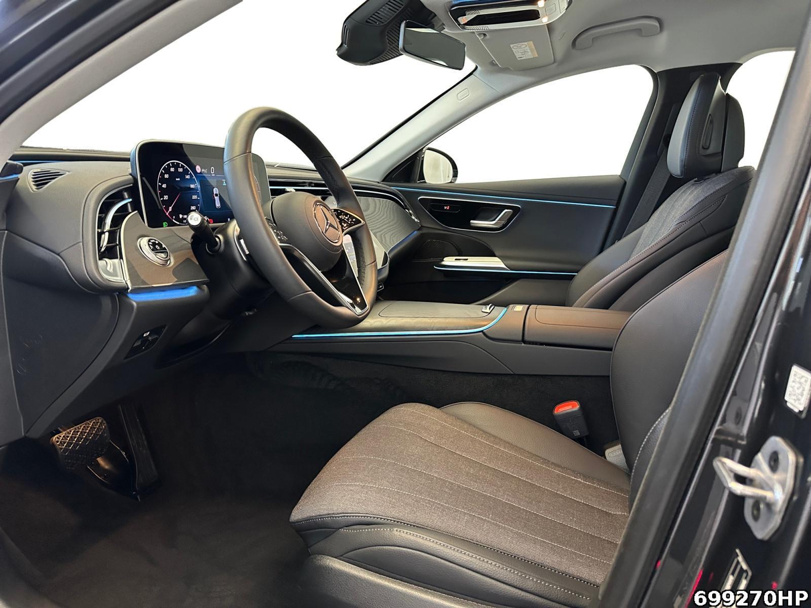 Fahrzeugabbildung Mercedes-Benz E 220 d T Avantgarde AHK 19