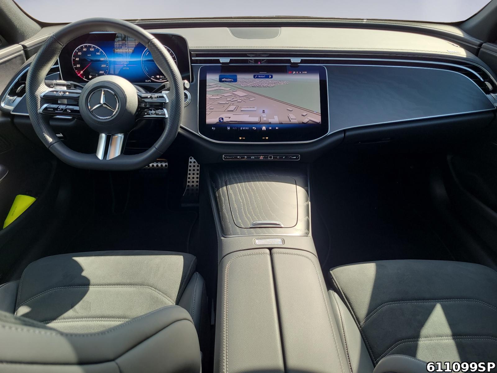 Fahrzeugabbildung Mercedes-Benz E 300 e AMG Pano Night Digital-Light Distronic