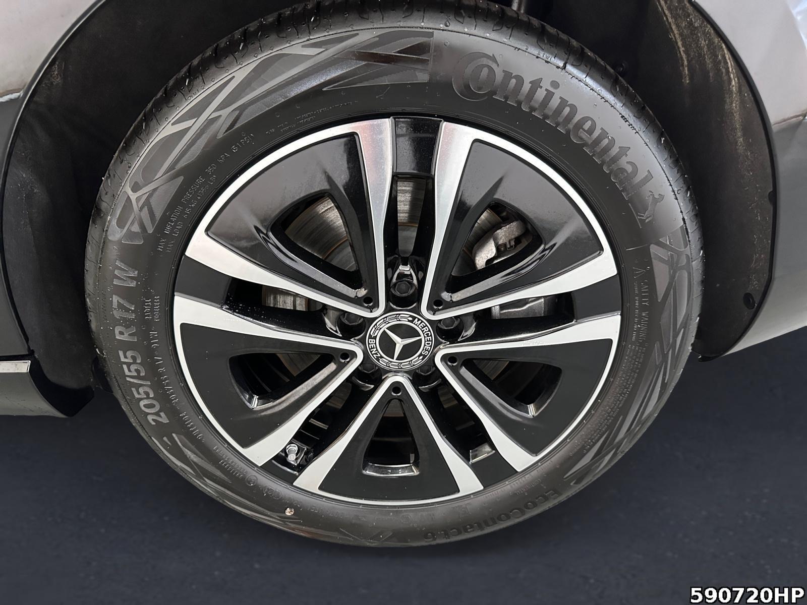 Fahrzeugabbildung Mercedes-Benz A 250 Progressive Distr Rückfahrkamer Sitzhzg