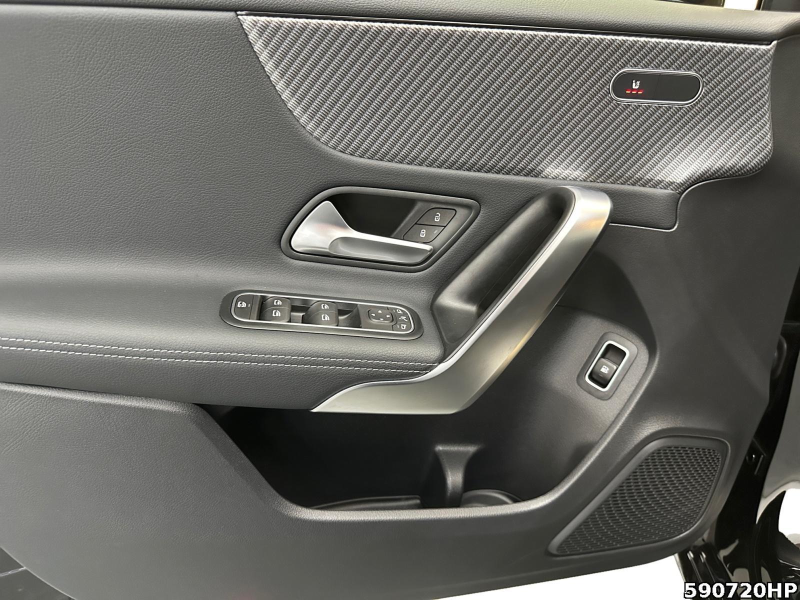 Fahrzeugabbildung Mercedes-Benz A 250 Progressive Distr Rückfahrkamer Sitzhzg