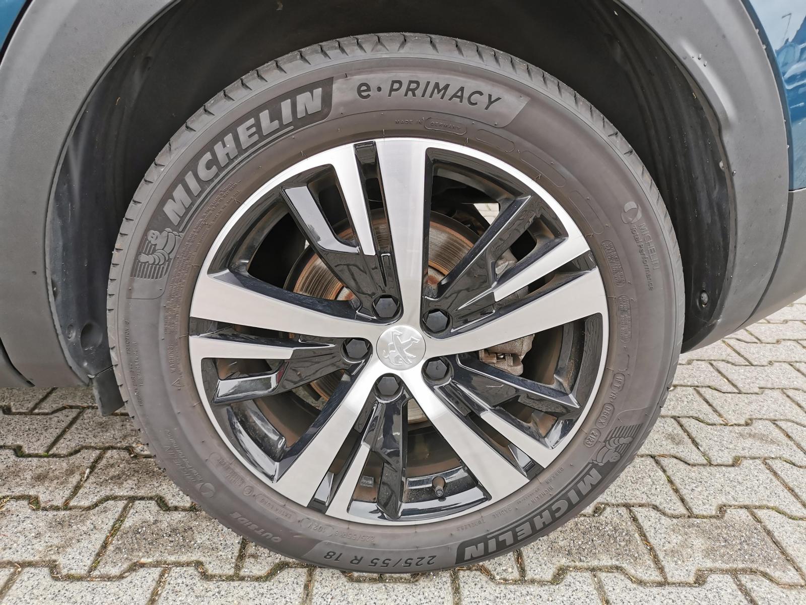 Fahrzeugabbildung Peugeot 3008 GT