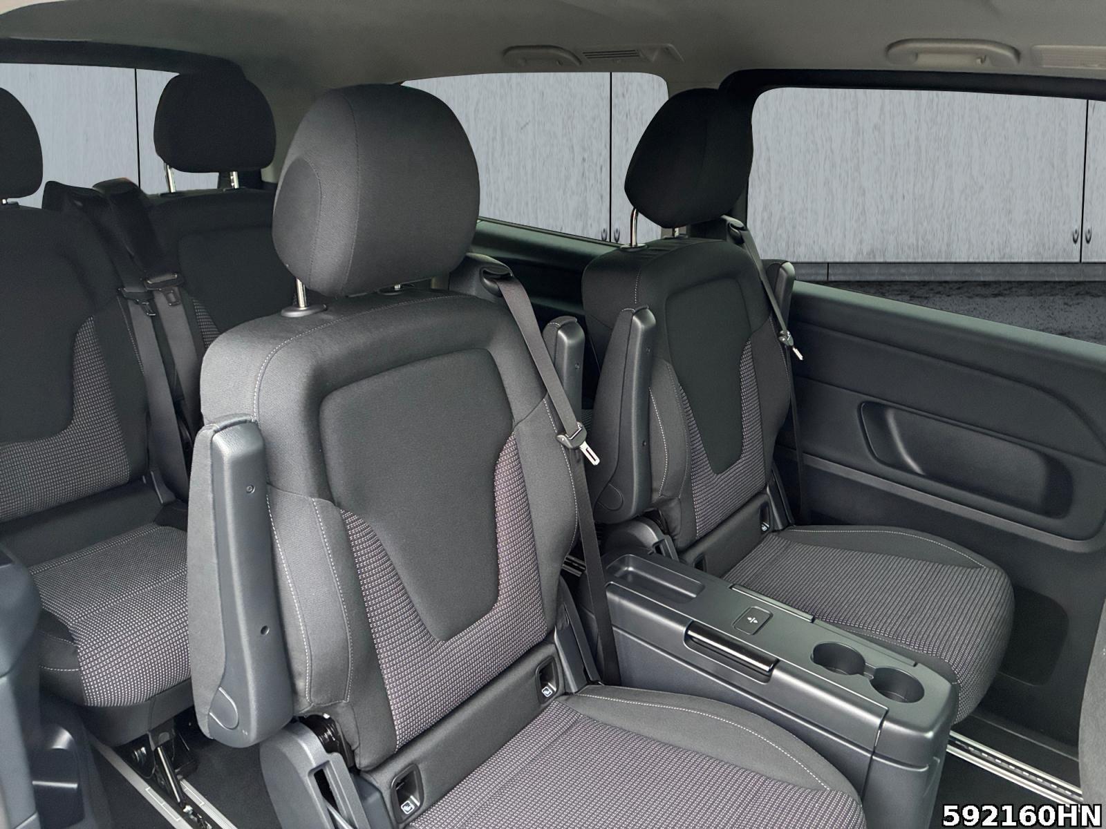 Fahrzeugabbildung Mercedes-Benz V 250 XXL STANDHEIZUNG*AHK*LENKRAD-HEIZUNG*TISCH