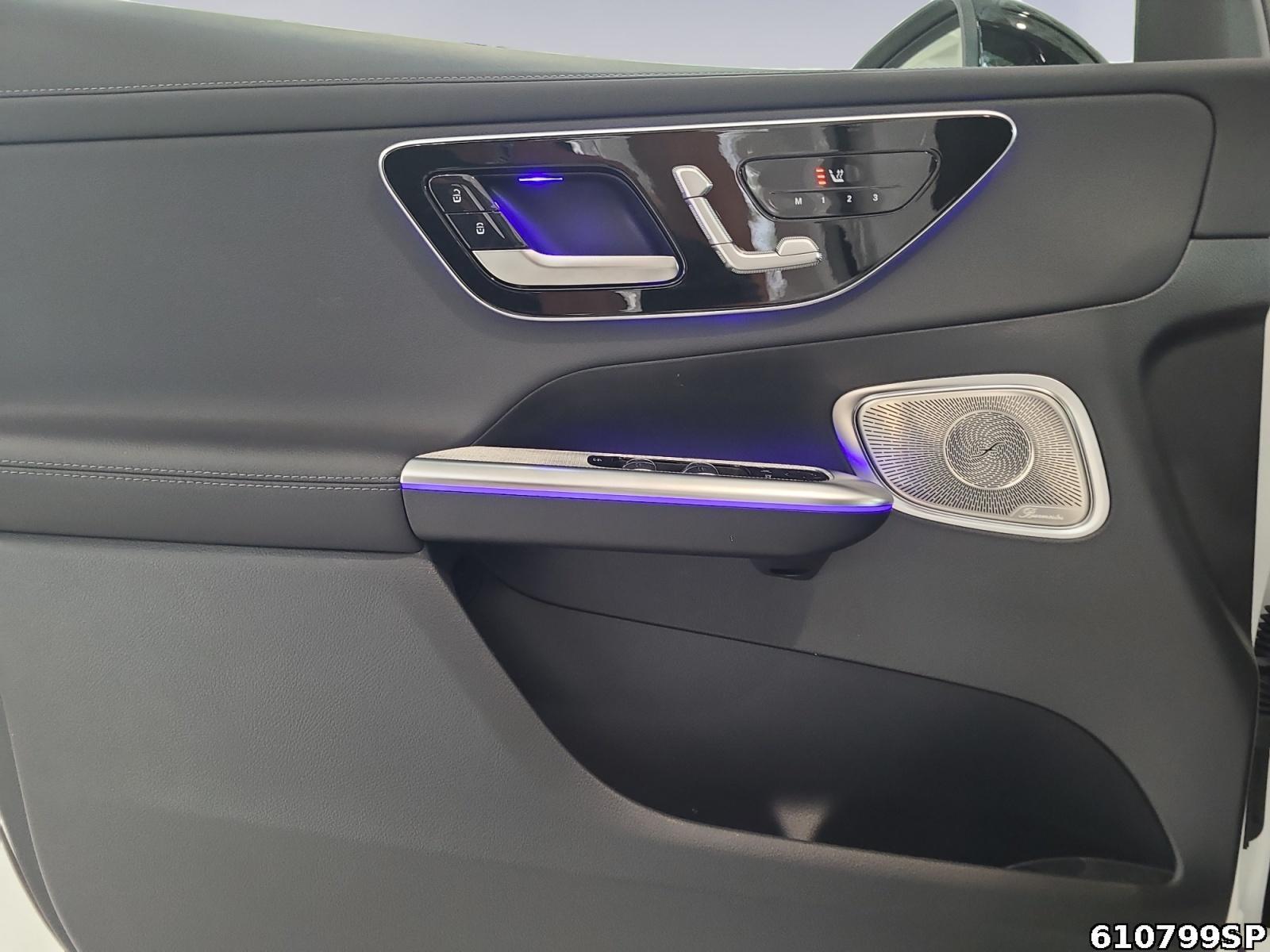 Fahrzeugabbildung Mercedes-Benz GLC 300 de 4M Coupe AMG NIGHT AHK PANO MEMORY