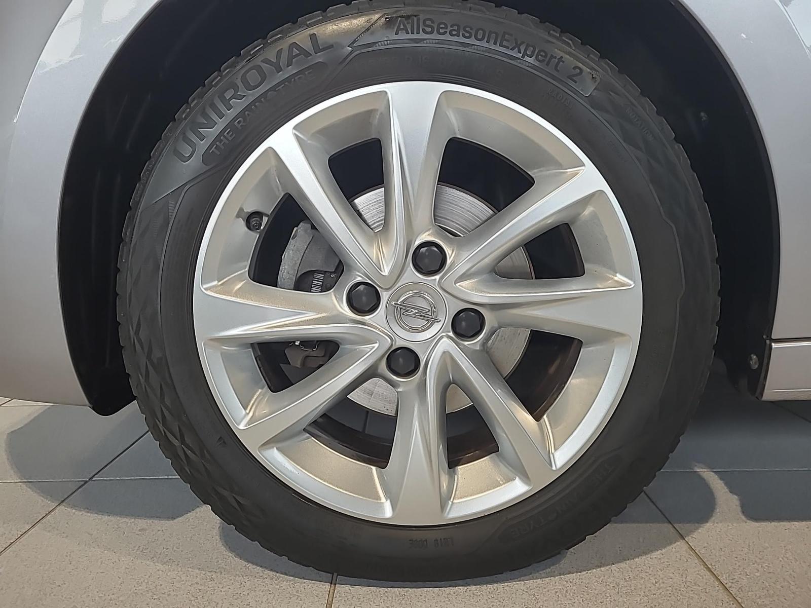 Fahrzeugabbildung Opel Corsa Elegance SHZ+LED+LANEASSIST+ALLWETTER
