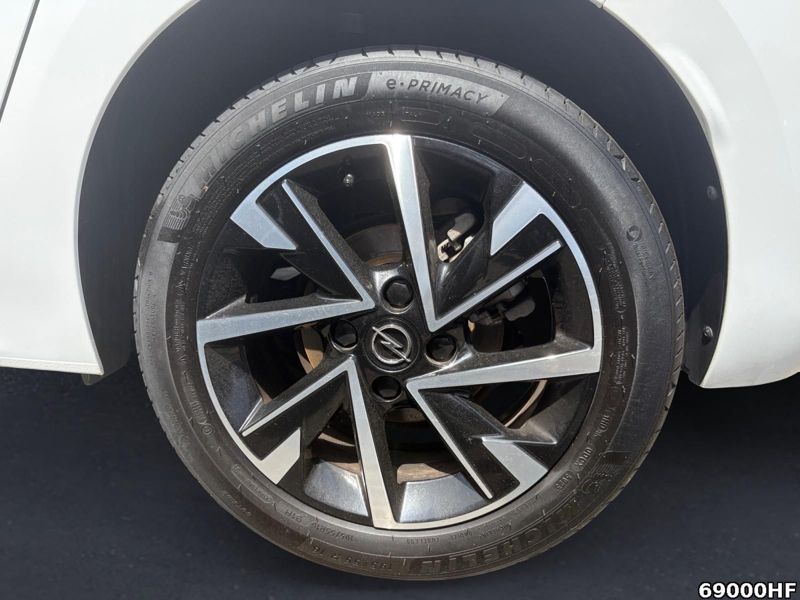 Fahrzeugabbildung Opel Corsa GS +MILDHYBRID+CARPLAY+LED+