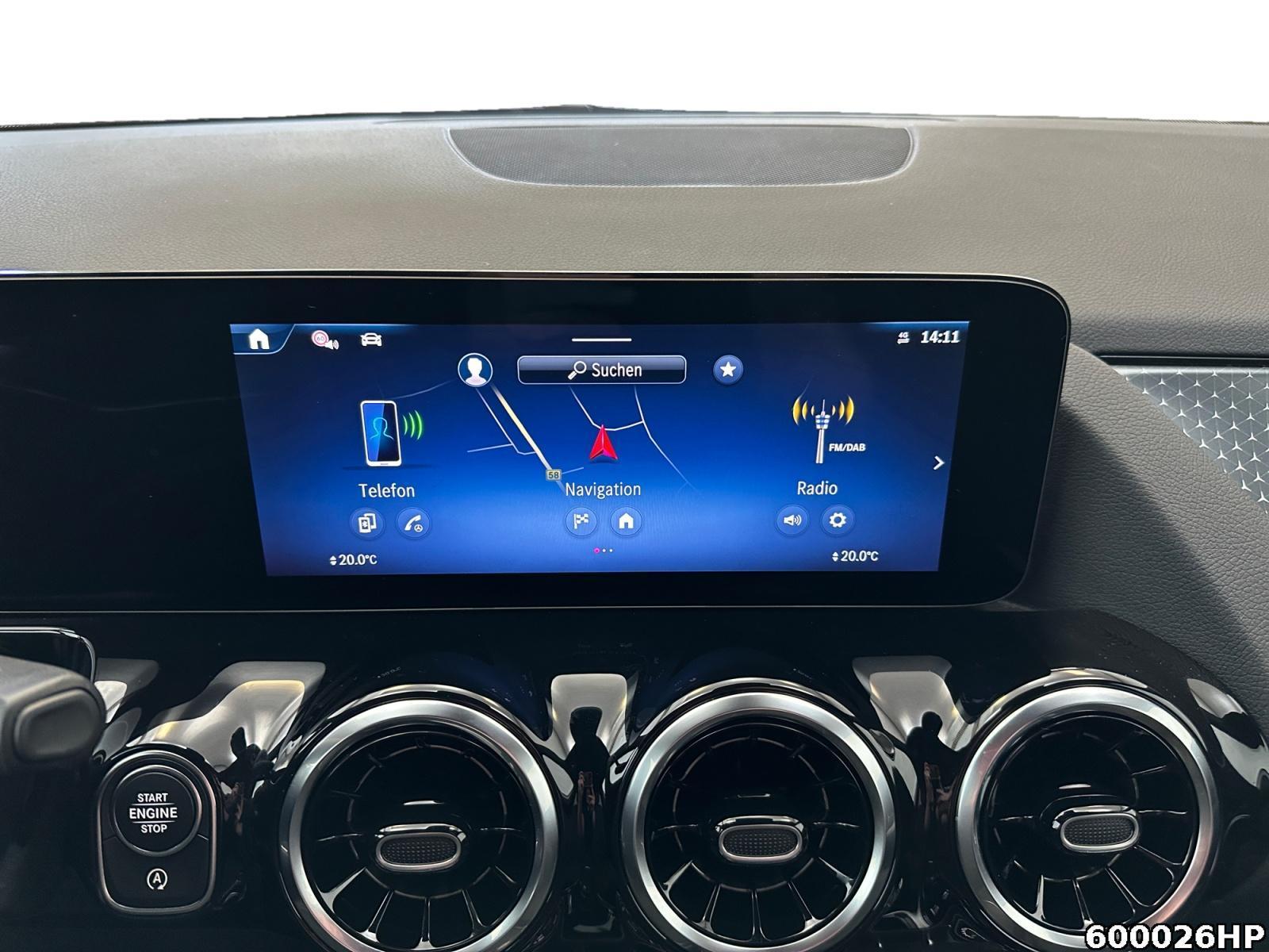 Fahrzeugabbildung Mercedes-Benz GLA 200 Progressive Night AHK Distronic Kamera