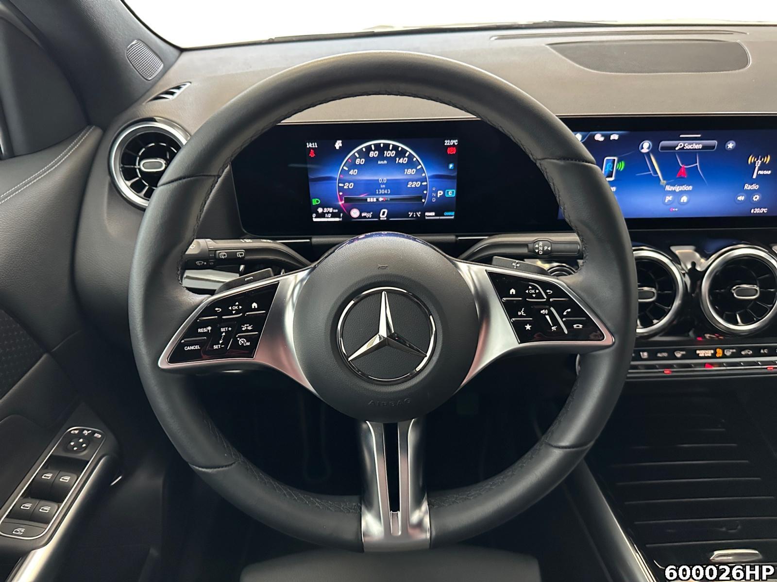 Fahrzeugabbildung Mercedes-Benz GLA 200 Progressive Night AHK Distronic Kamera