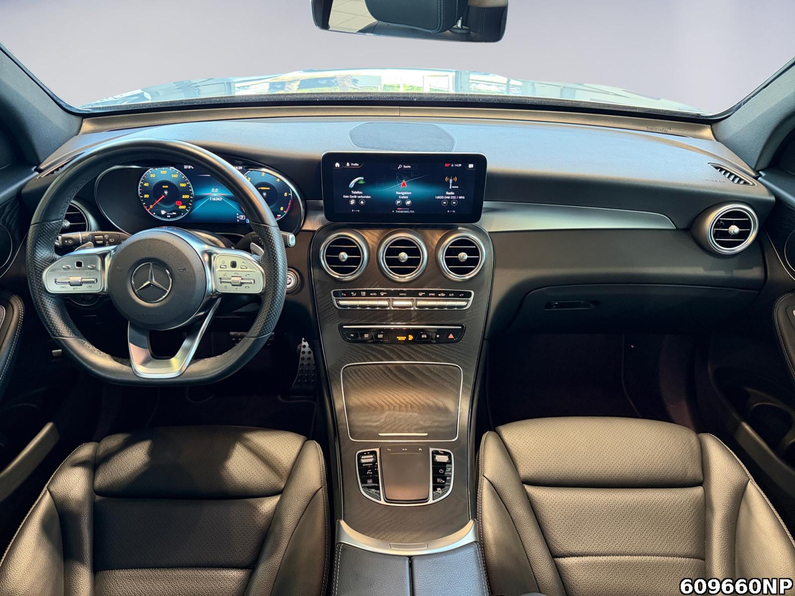 Fahrzeugabbildung Mercedes-Benz GLC 220 d 4M AMG Night Kamera LED Ambiente Carpl