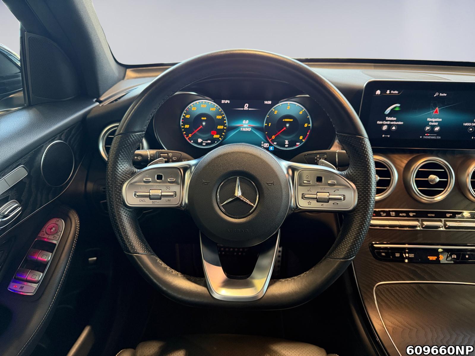 Fahrzeugabbildung Mercedes-Benz GLC 220 d 4M AMG Night Kamera LED Ambiente Carpl