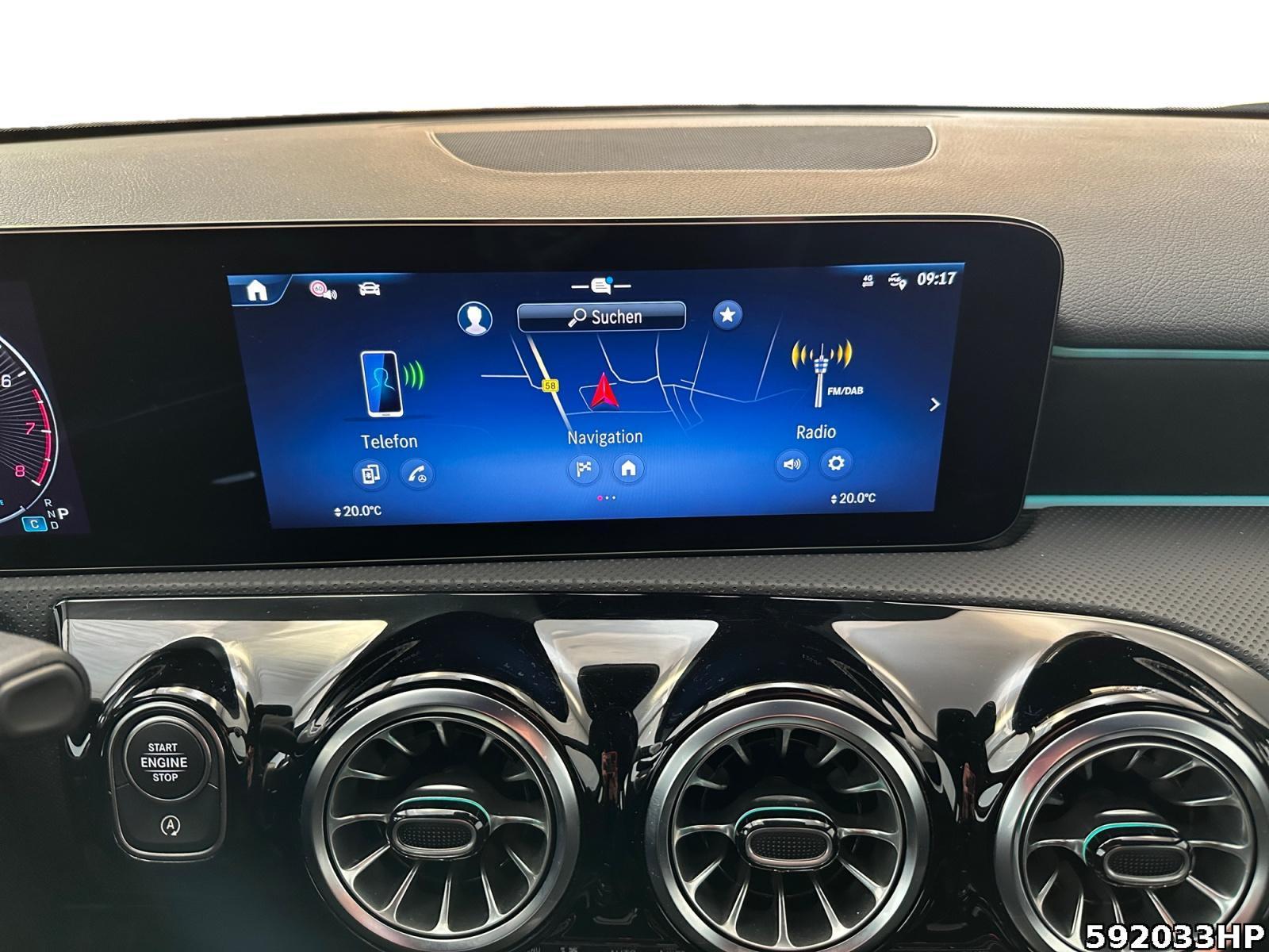 Fahrzeugabbildung Mercedes-Benz A 200 AMG DISTRONIC AHK KEYLESS Ambiente Kamera