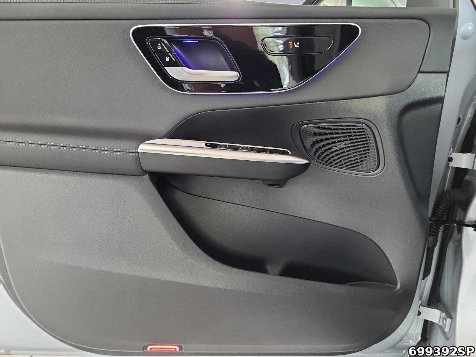 Fahrzeugabbildung Mercedes-Benz GLC 300 e 4M Coupé AHK 360° Lenkradhzg