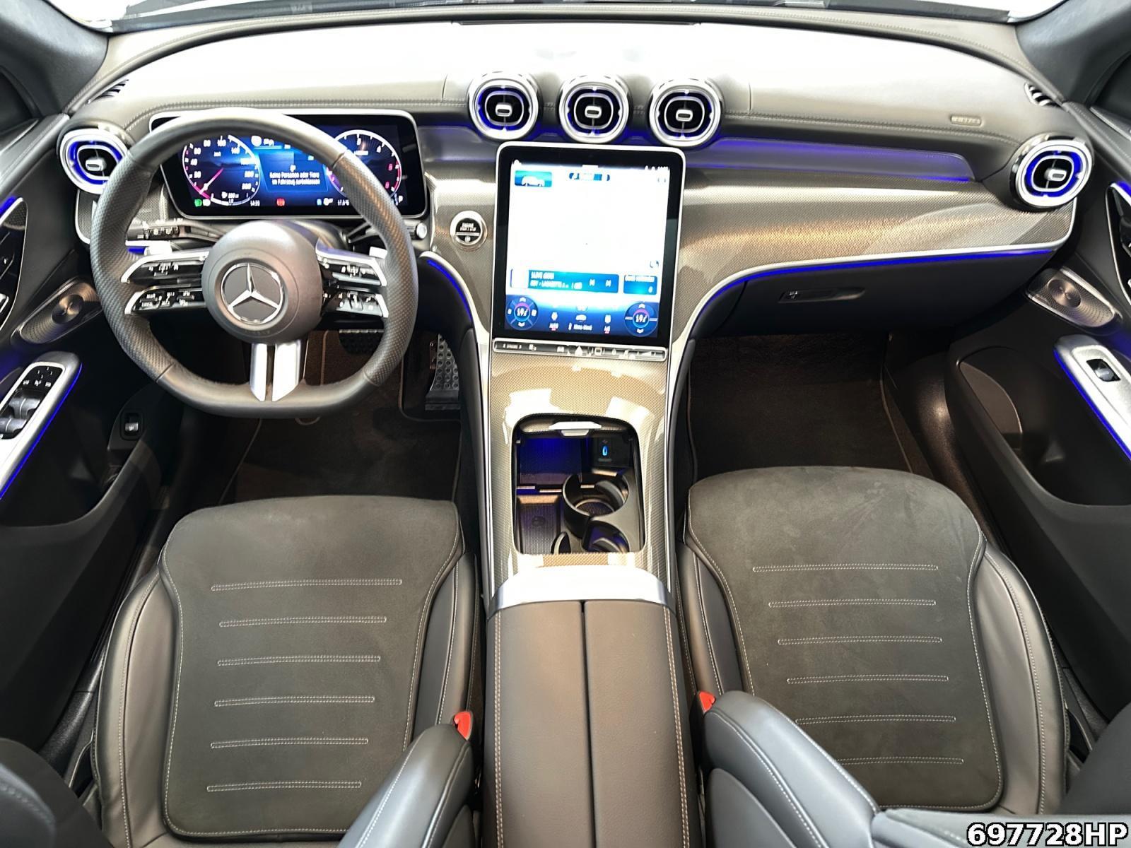 Fahrzeugabbildung Mercedes-Benz GLC 300 d 4M AMG Pano Burmester AHK Night 360°
