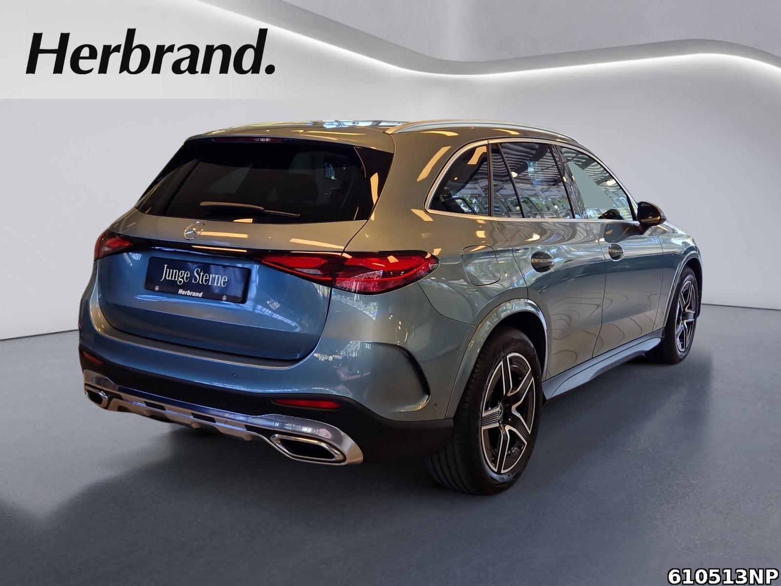 Fahrzeugabbildung Mercedes-Benz GLC 300 4M AMG AHK Pano Digital-Light Standhzg.