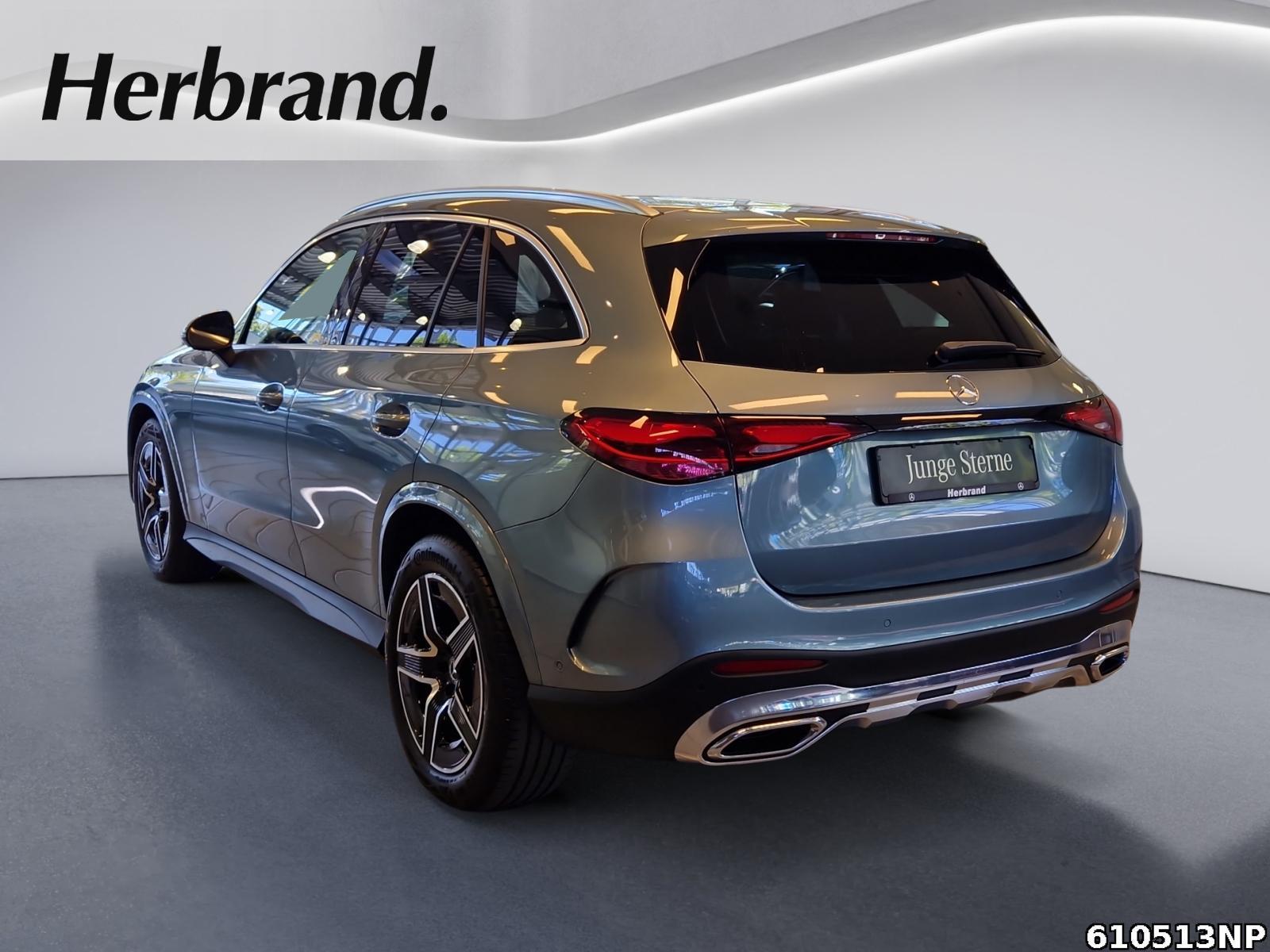 Fahrzeugabbildung Mercedes-Benz GLC 300 4M AMG AHK Pano Digital-Light Standhzg.