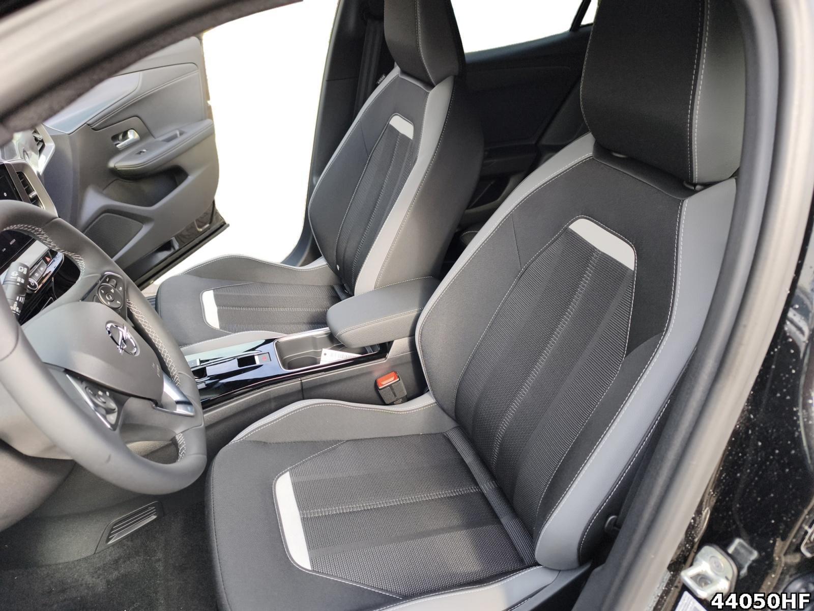 Fahrzeugabbildung Opel Mokka-e Electric GS Elektro 100 (136 PS) (AT)